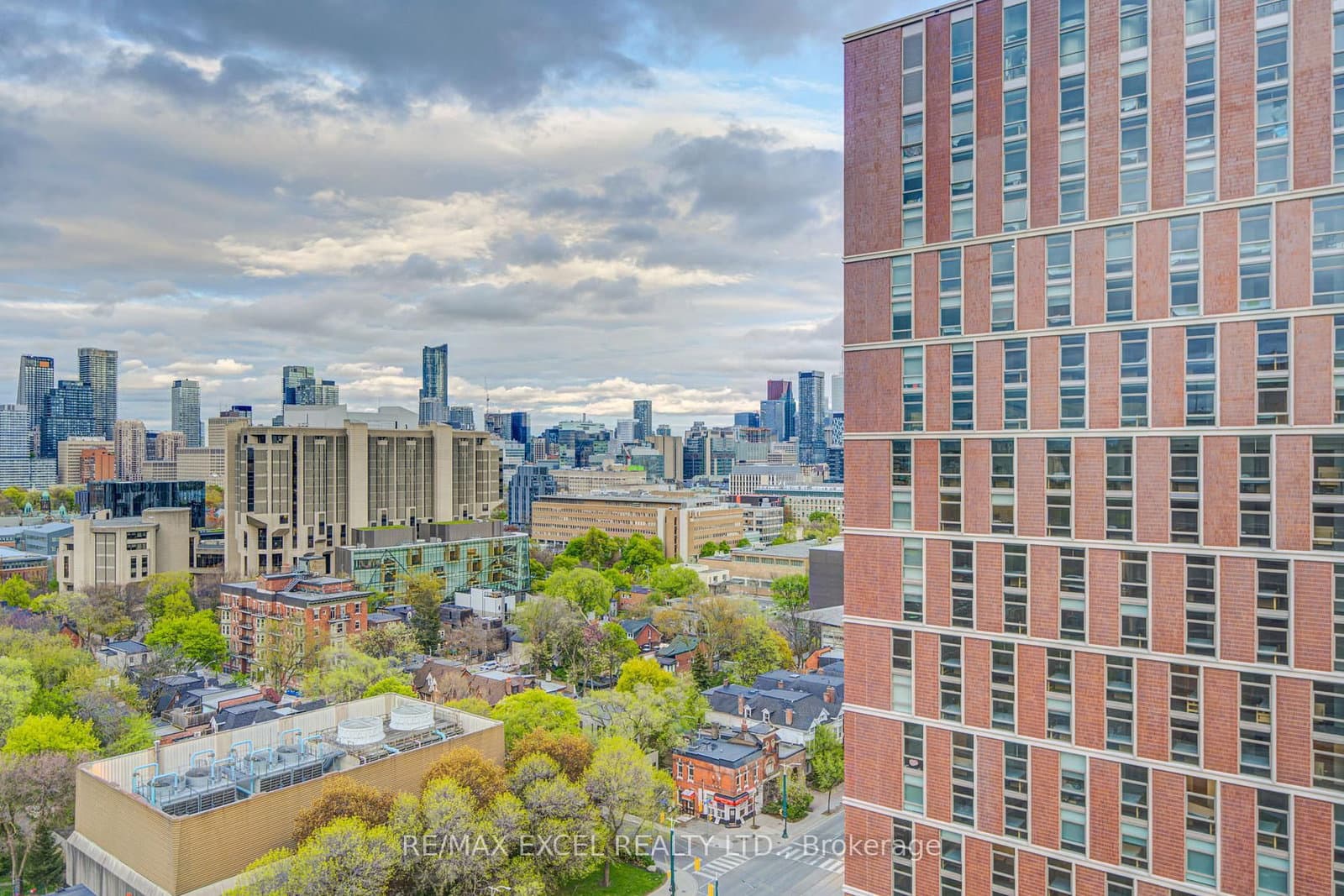 720 Spadina Avenue, Unit 1605 thumbnail 40
