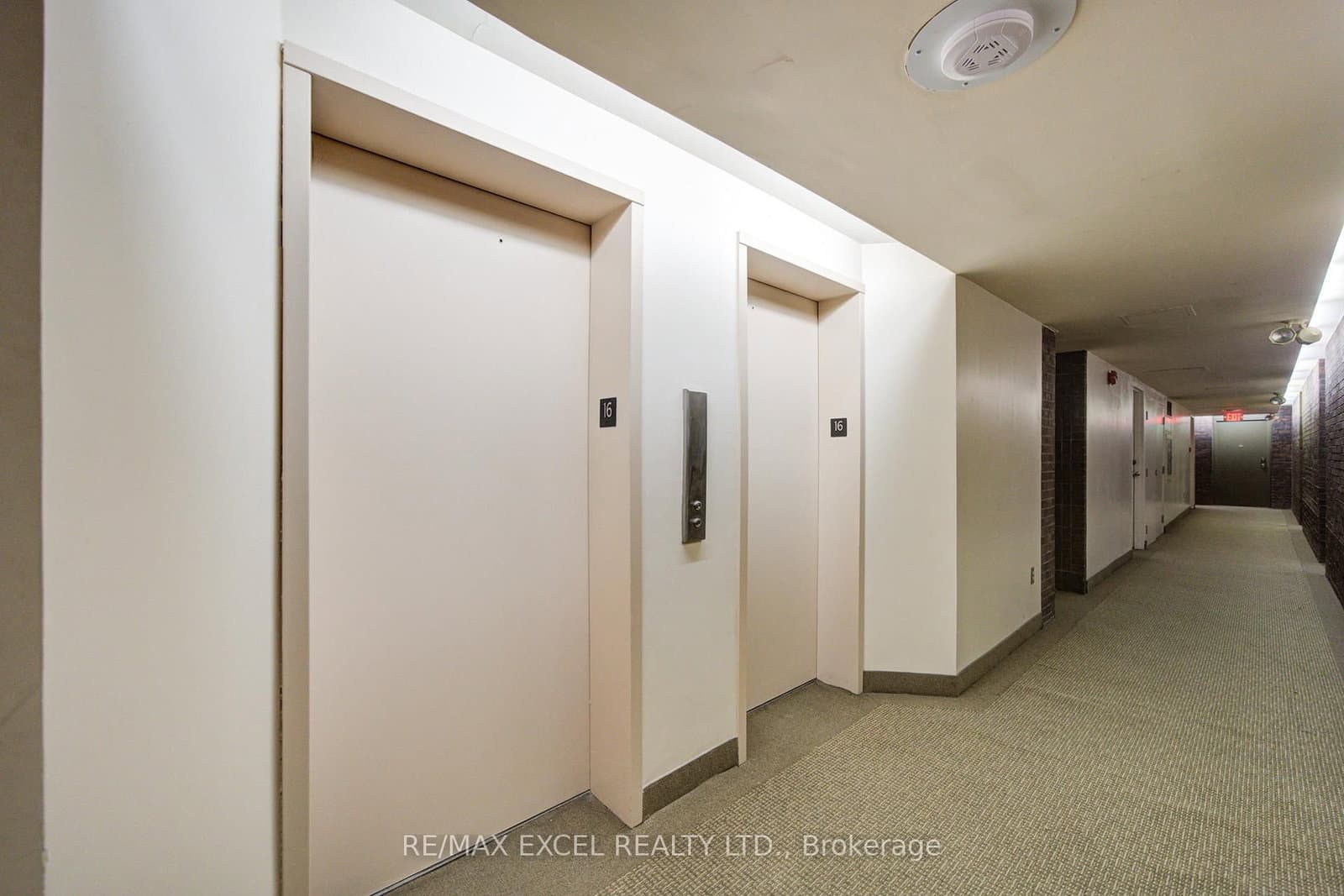 720 Spadina Avenue, Unit 1605 thumbnail 7