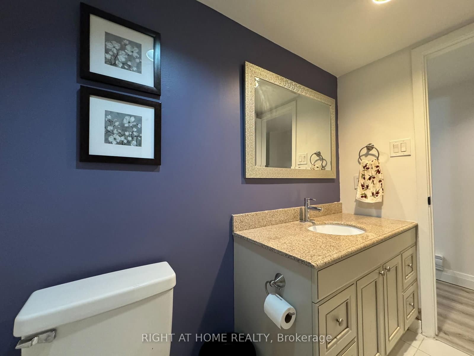 1196 Avenue Road, Unit Lower Apartment thumbnail 13