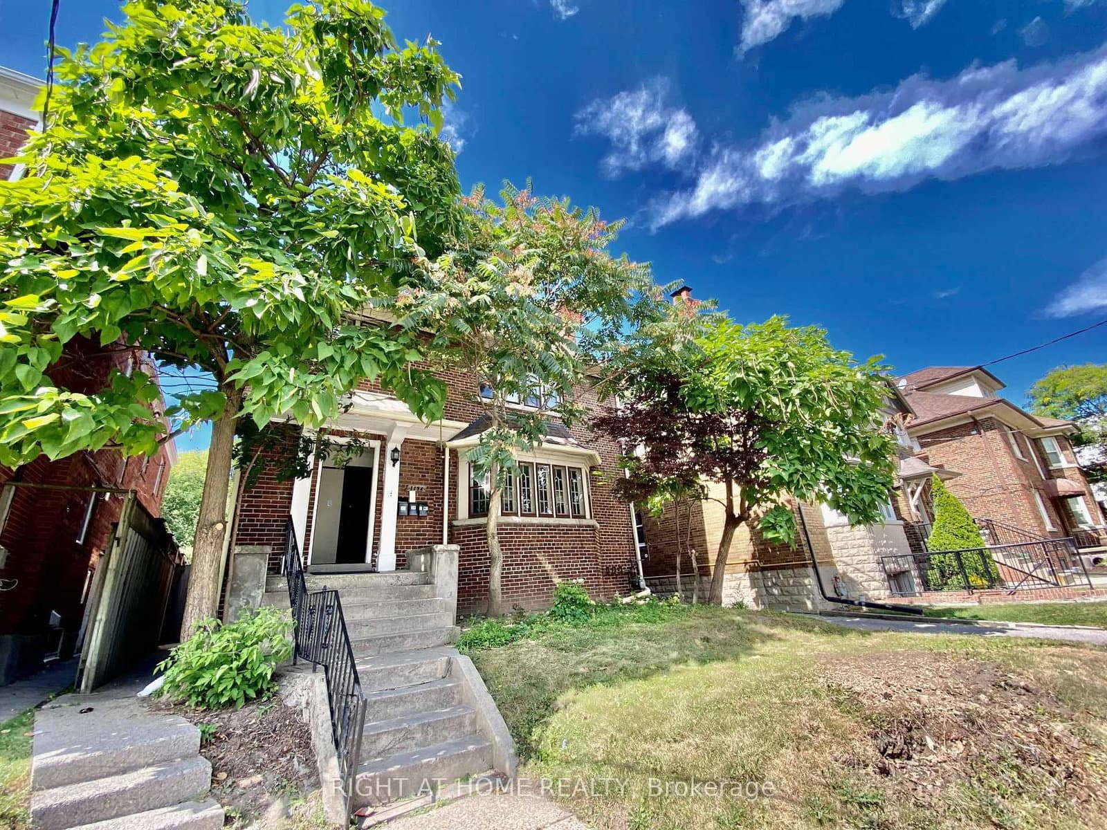 1196 Avenue Road, Unit Lower Apartment thumbnail 18