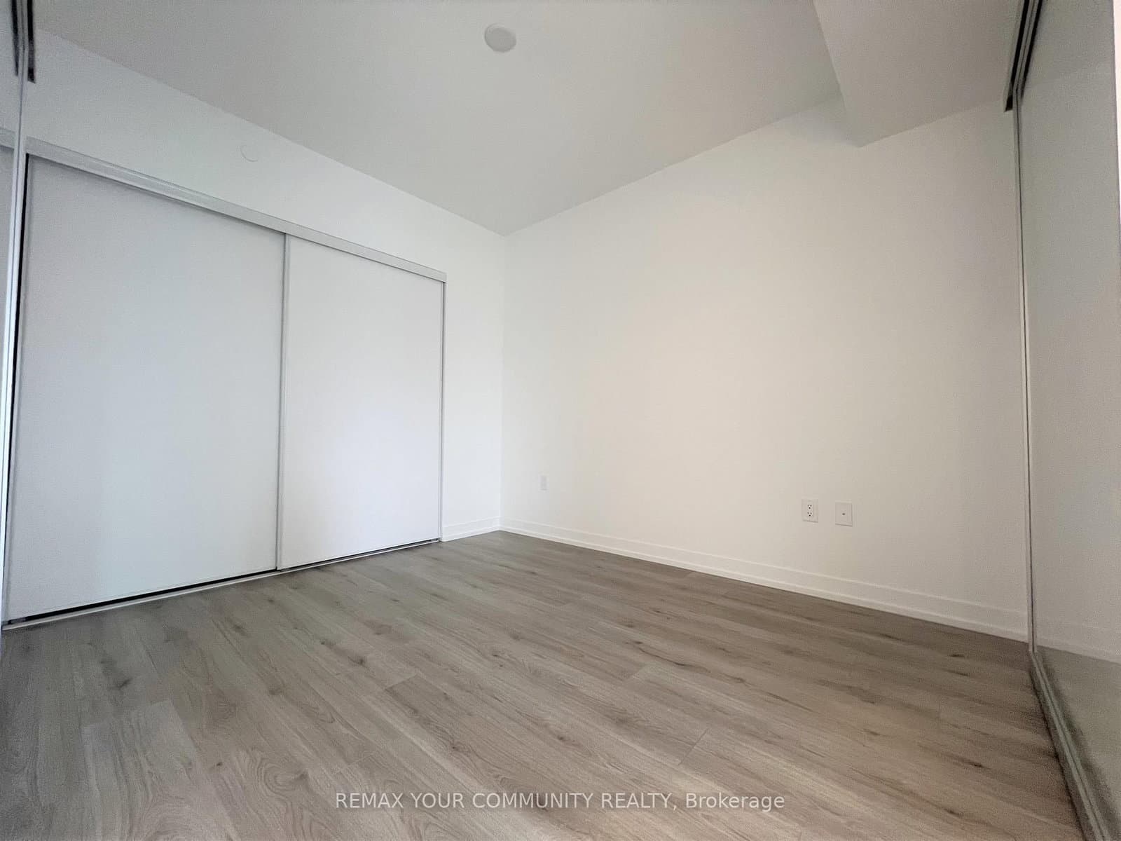 395 Bloor Street E, Unit 2601 thumbnail 5