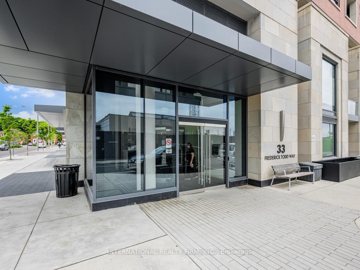 33 Frederick Todd Way W, Unit 207