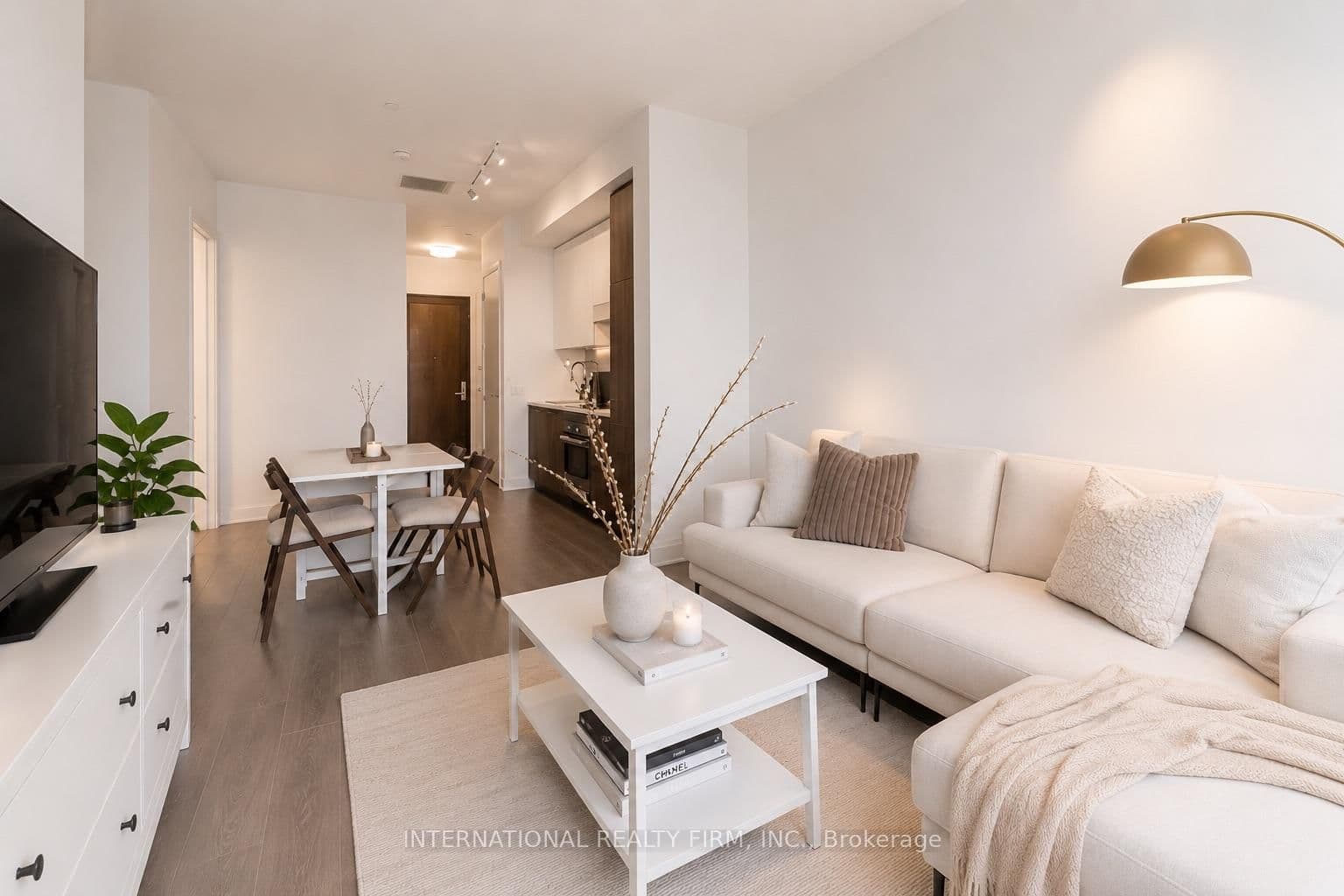 33 Frederick Todd Way W, Unit 207 thumbnail 11