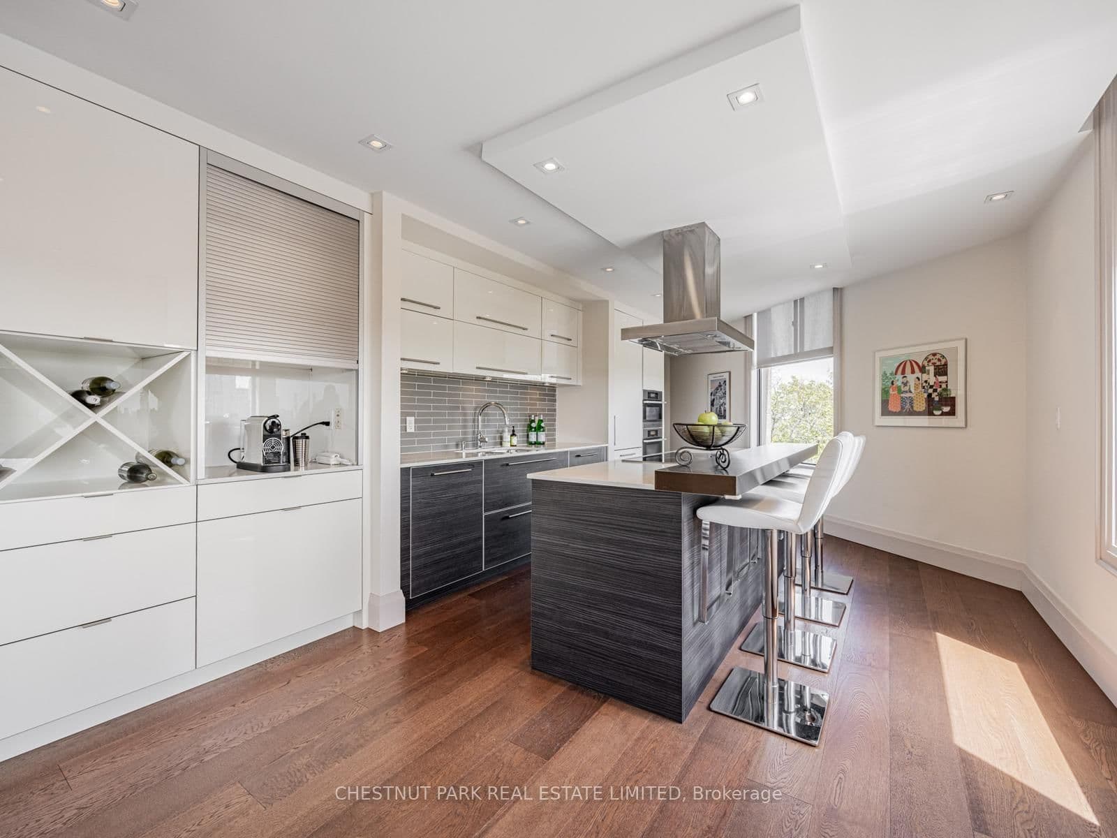 423 Avenue Road, Unit 8 thumbnail 15