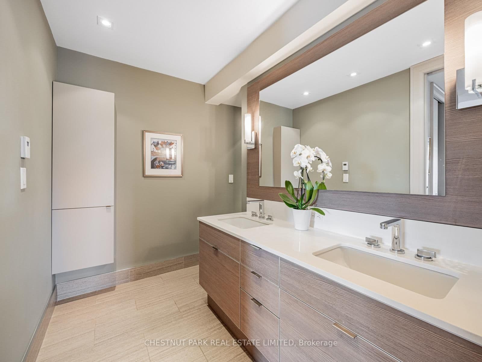 423 Avenue Road, Unit 8 thumbnail 22