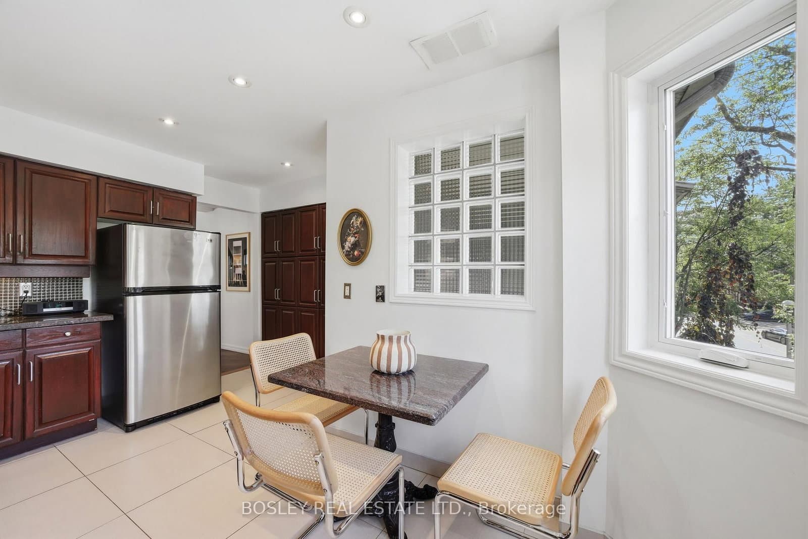 889 Adelaide Street W, Unit B thumbnail 14