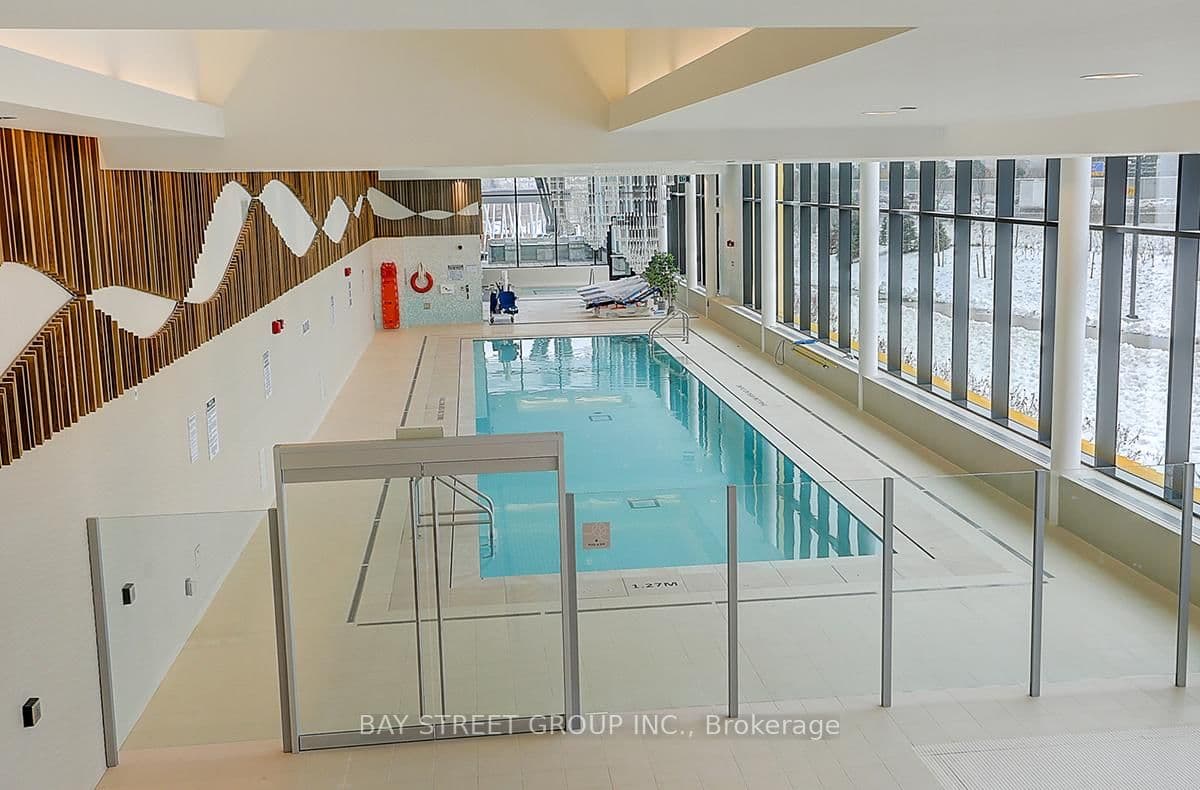 95 Mcmahon Drive, Unit 2512 thumbnail 14