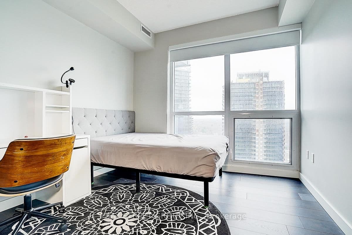 95 Mcmahon Drive, Unit 2512 thumbnail 35