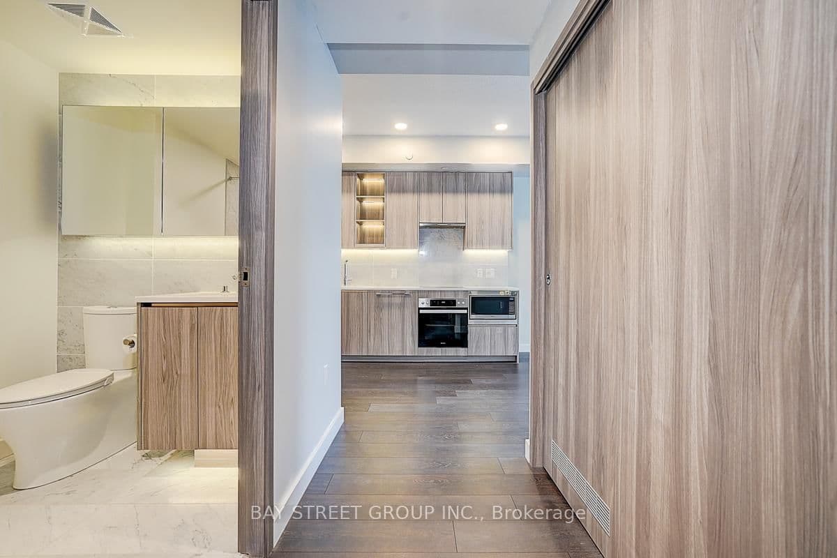 95 Mcmahon Drive, Unit 2512 thumbnail 5