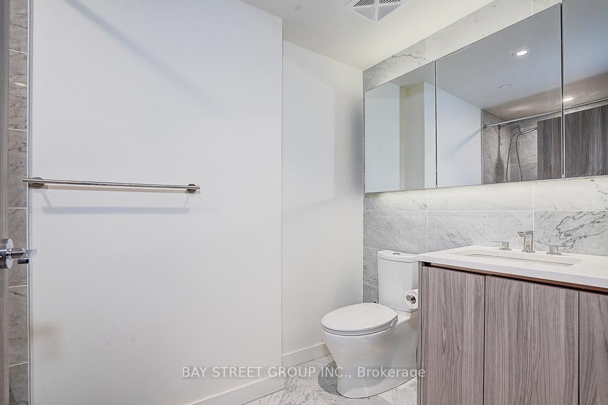 95 Mcmahon Drive, Unit 2512 thumbnail 7