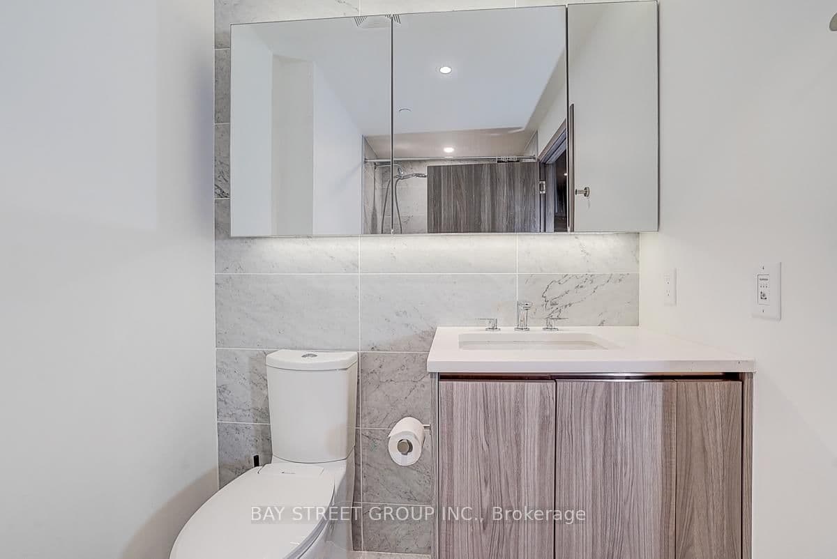 95 Mcmahon Drive, Unit 2512 thumbnail 8