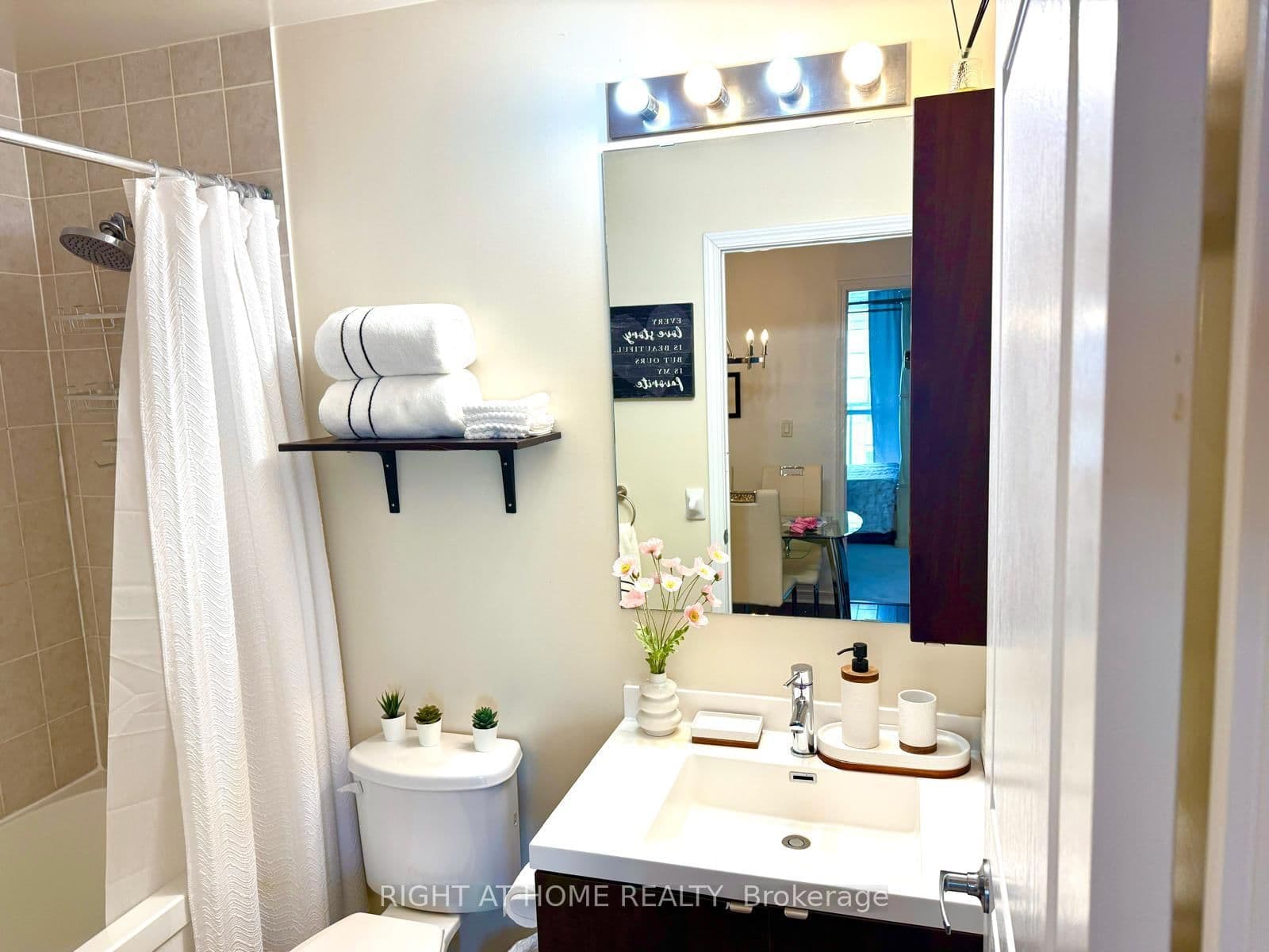 352 Front Street W, Unit 1918 thumbnail 15