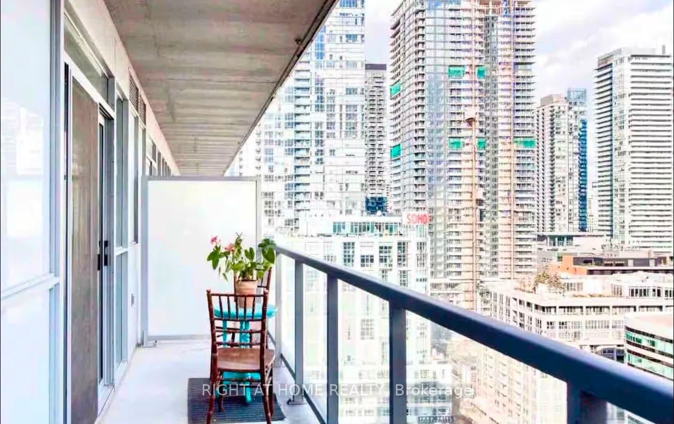 352 Front Street W, Unit 1918 thumbnail 18