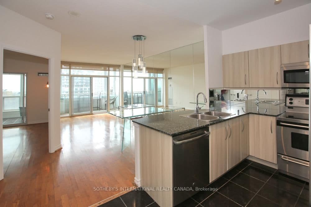 600 Queens Quay W, Unit SPH22 thumbnail 6