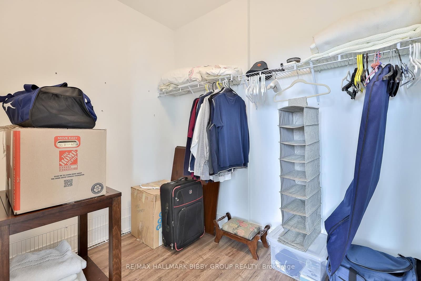 1 Hillsdale Avenue W, Unit 902 thumbnail 27