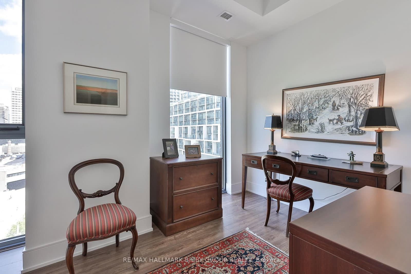 1 Hillsdale Avenue W, Unit 902 thumbnail 29