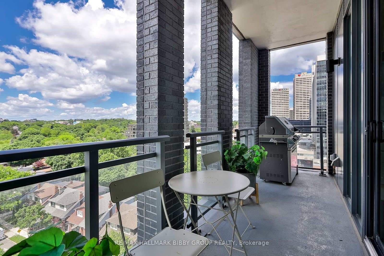 1 Hillsdale Avenue W, Unit 902 thumbnail 41