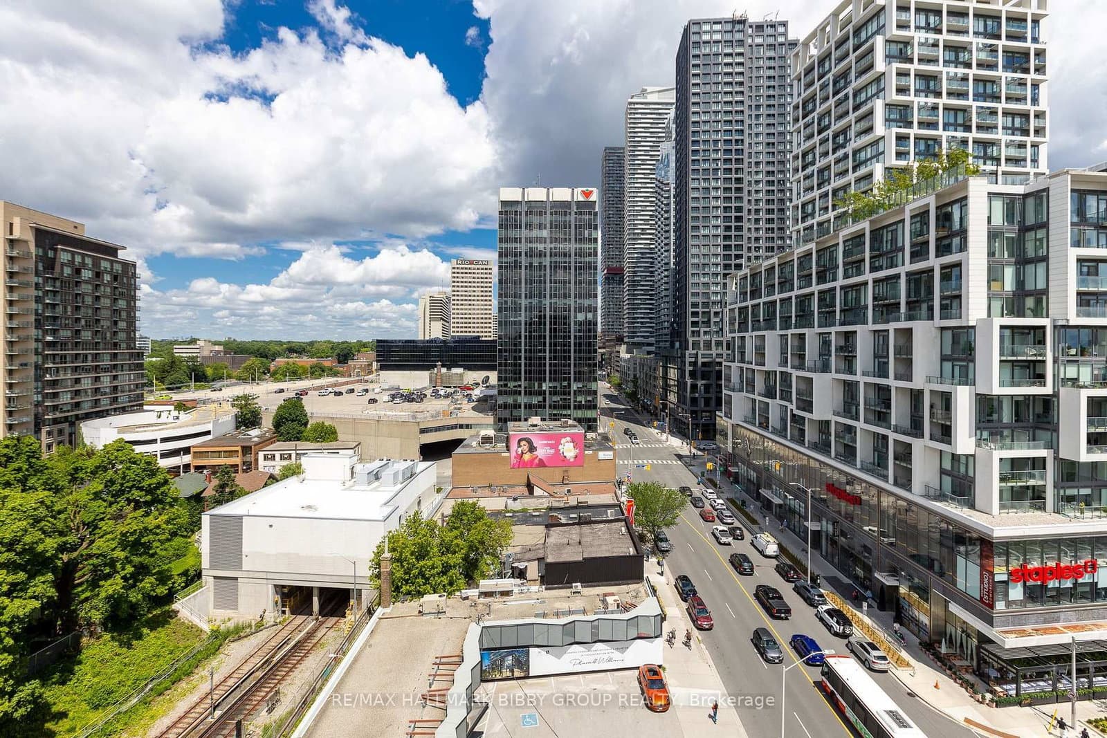 1 Hillsdale Avenue W, Unit 902 thumbnail 43