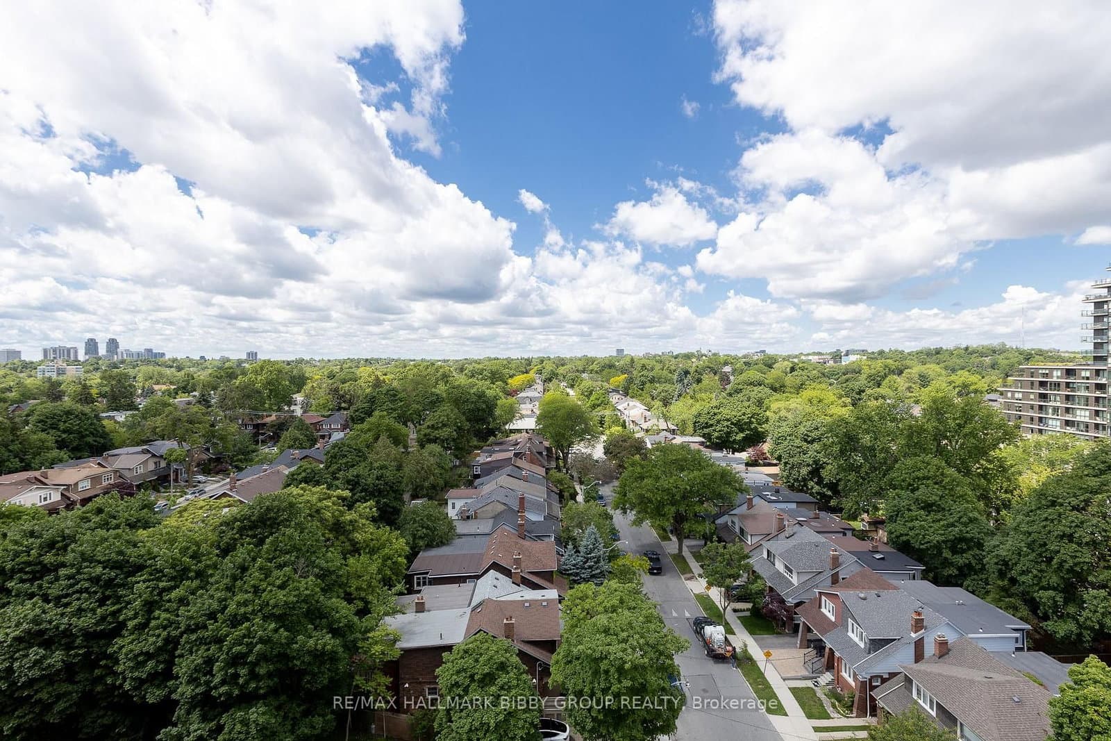 1 Hillsdale Avenue W, Unit 902 thumbnail 47