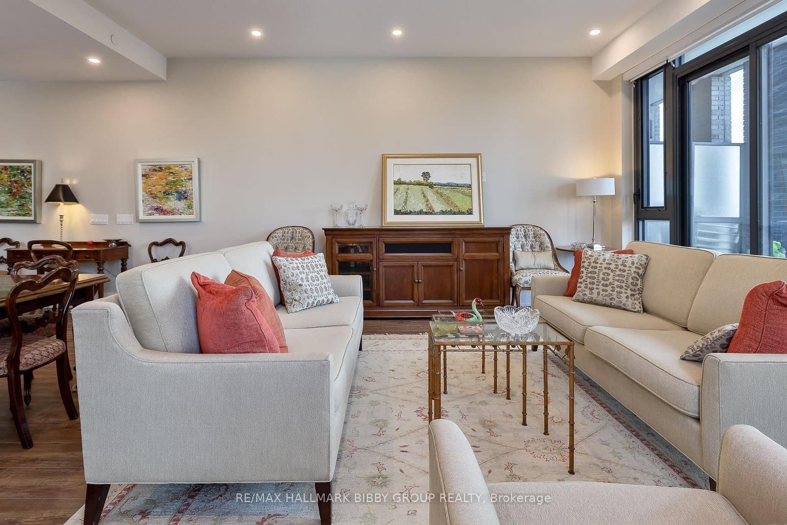 1 Hillsdale Avenue W, Unit 902 thumbnail 7