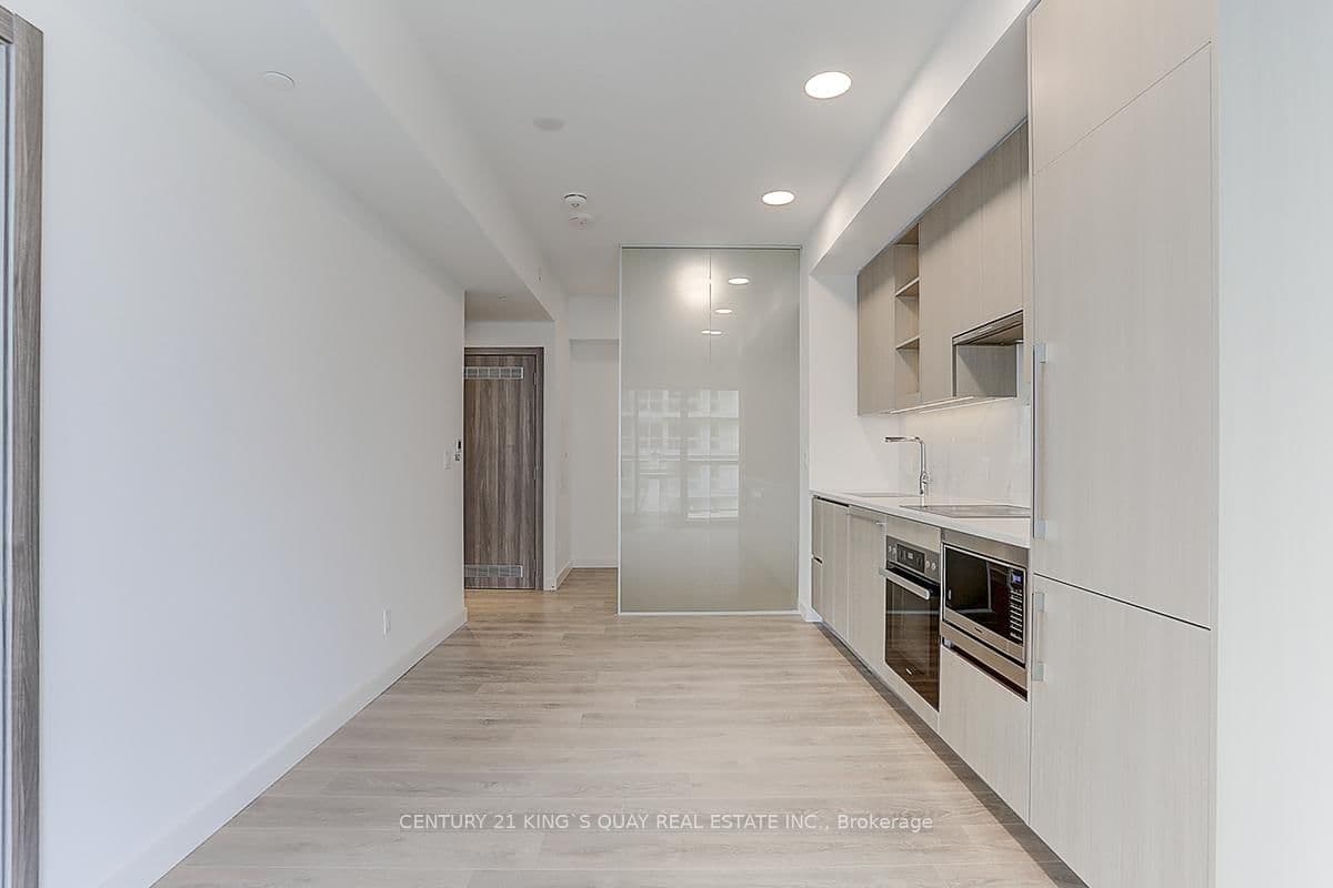 25 Mcmahon Drive, Unit 601 thumbnail 18
