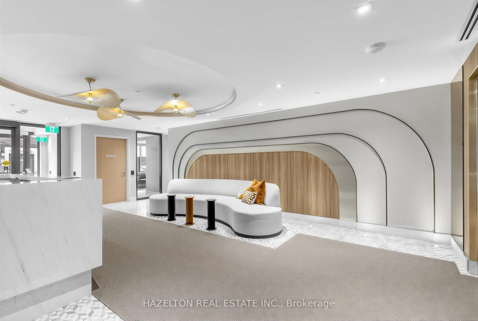 8 Manor Road W, Unit 711 thumbnail 24