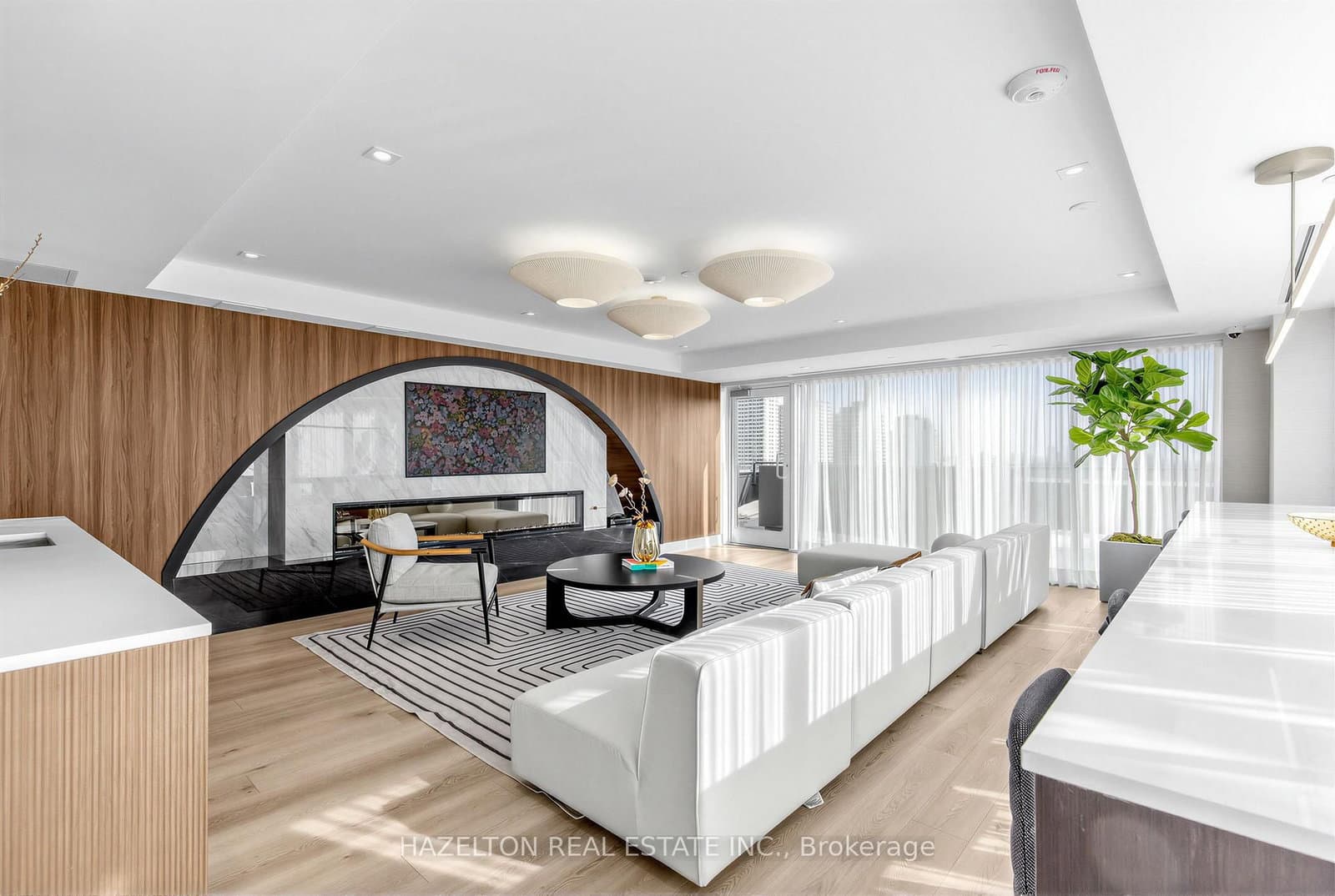8 Manor Road W, Unit 711 thumbnail 28