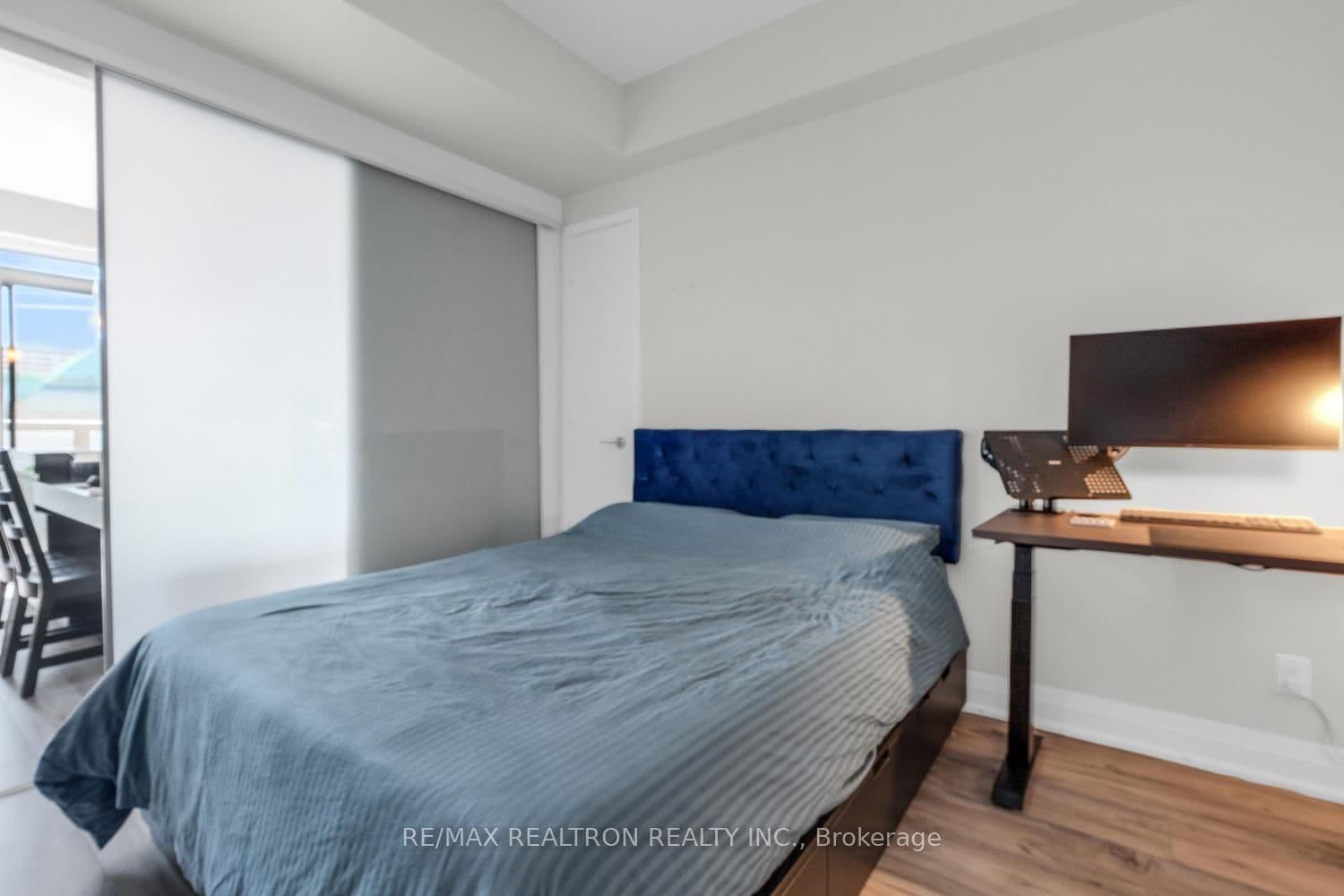 101 Charles Street E, Unit 1311 thumbnail 13