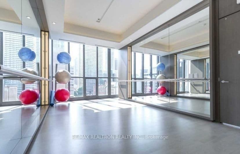 101 Charles Street E, Unit 1311 thumbnail 31