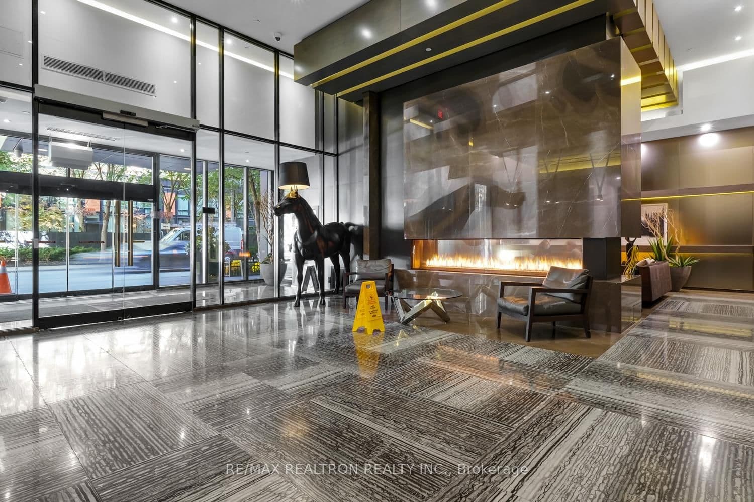 101 Charles Street E, Unit 1311 thumbnail 36