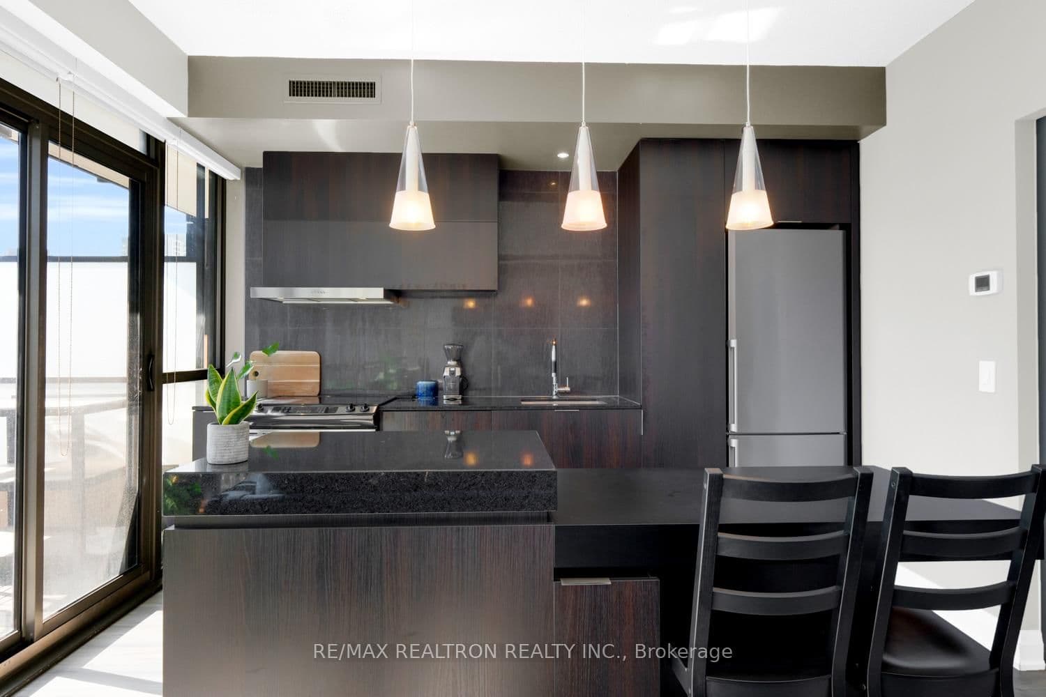 101 Charles Street E, Unit 1311 thumbnail 5
