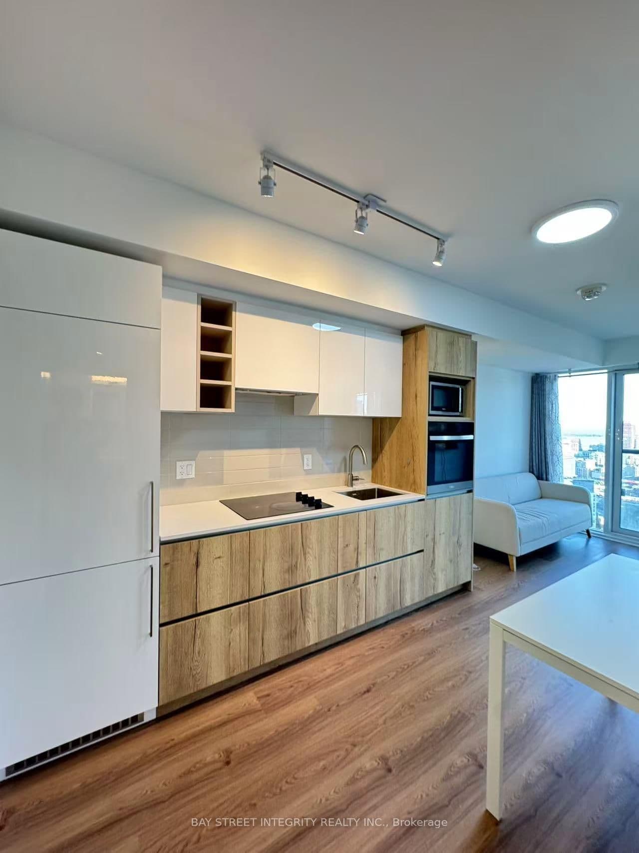 319 Jarvis Street, Unit 3801 thumbnail 2