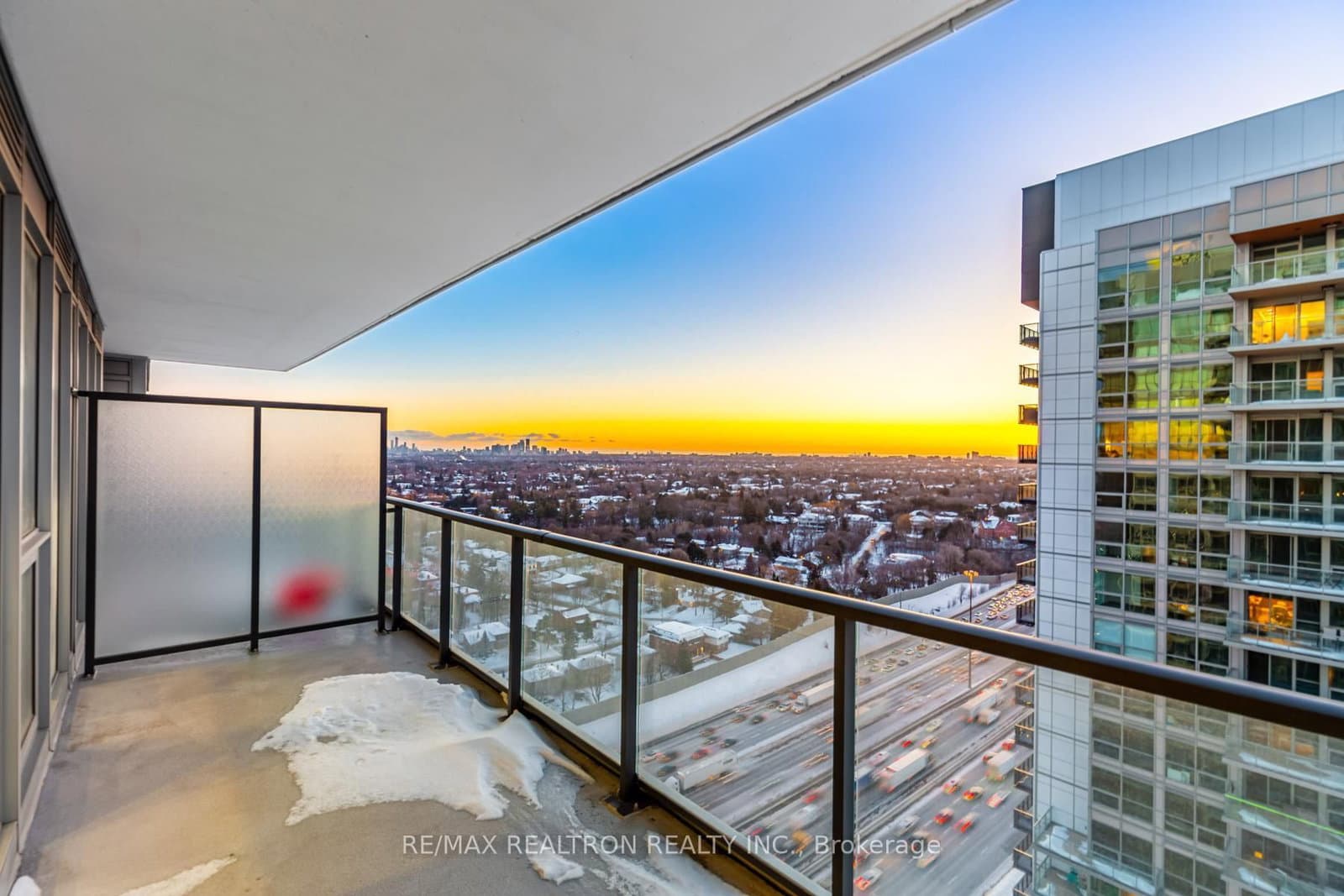 85 Mcmahon Drive, Unit 3106 thumbnail 26
