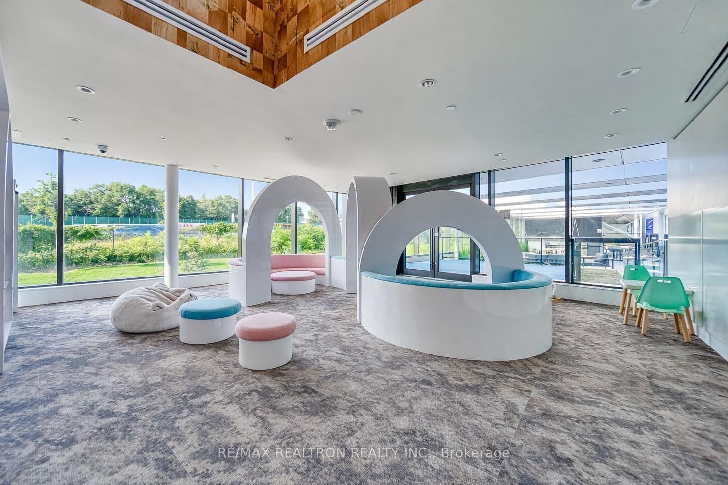 85 Mcmahon Drive, Unit 3106 thumbnail 36