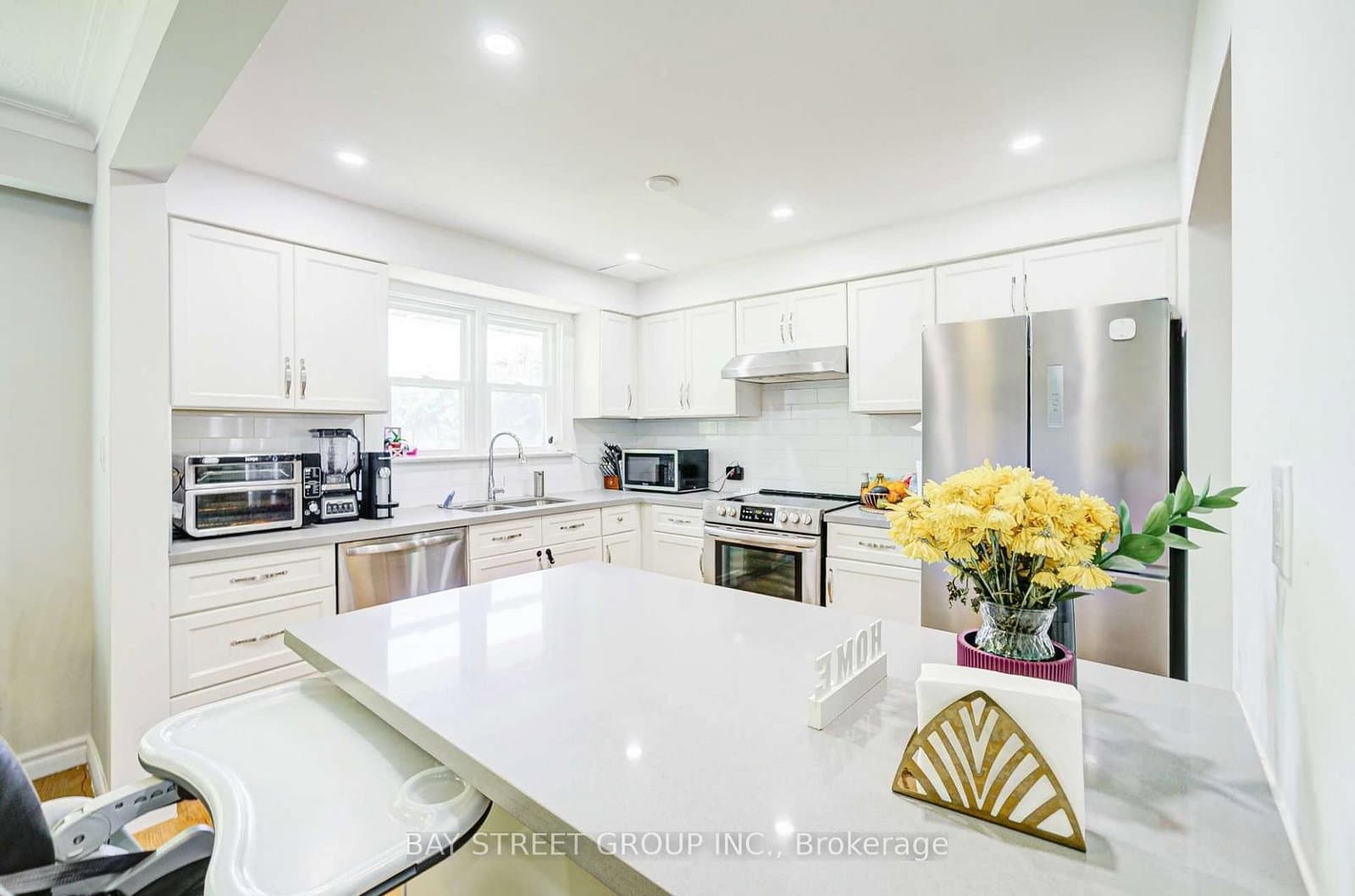 125 Connaught Avenue thumbnail 11