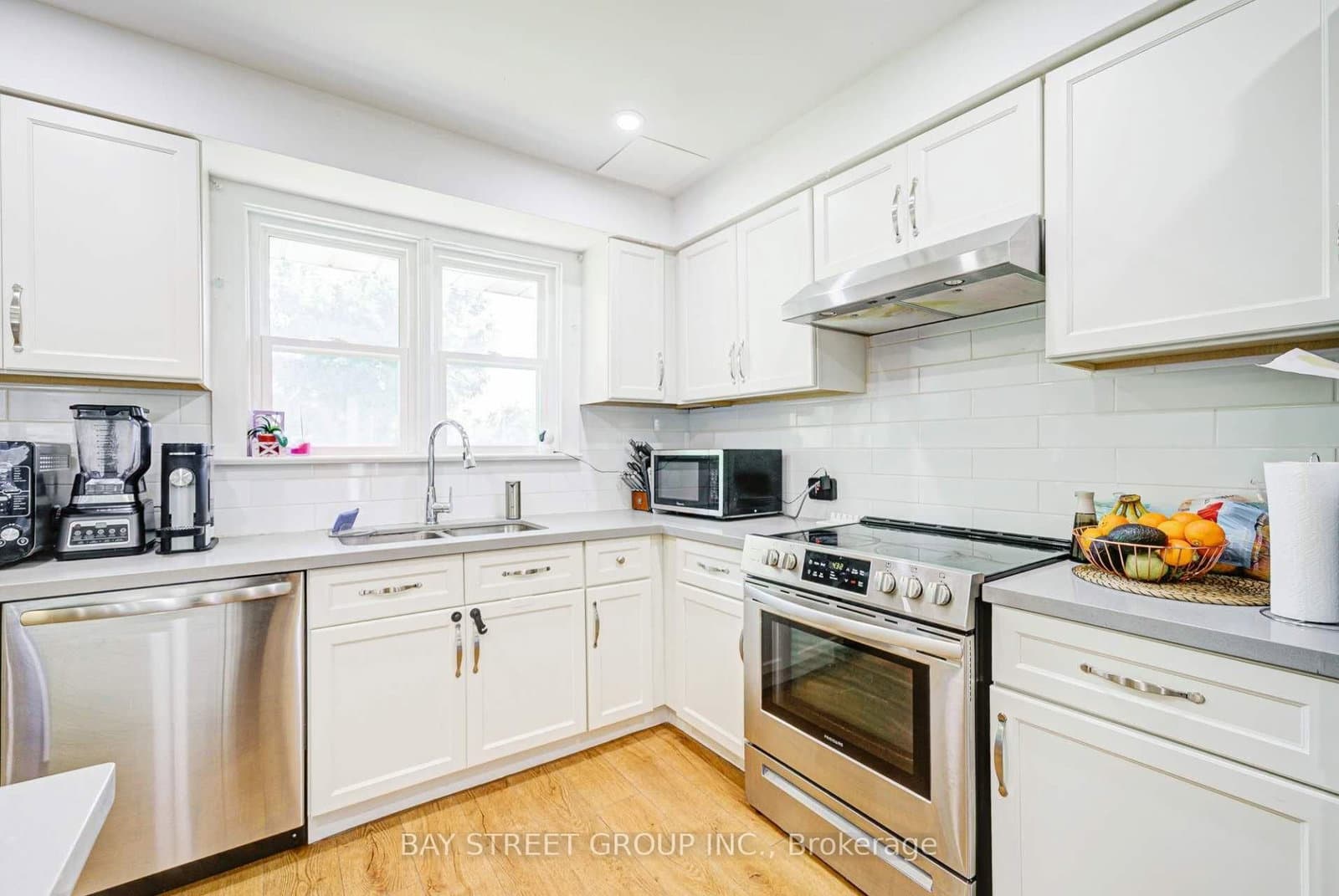 125 Connaught Avenue thumbnail 12