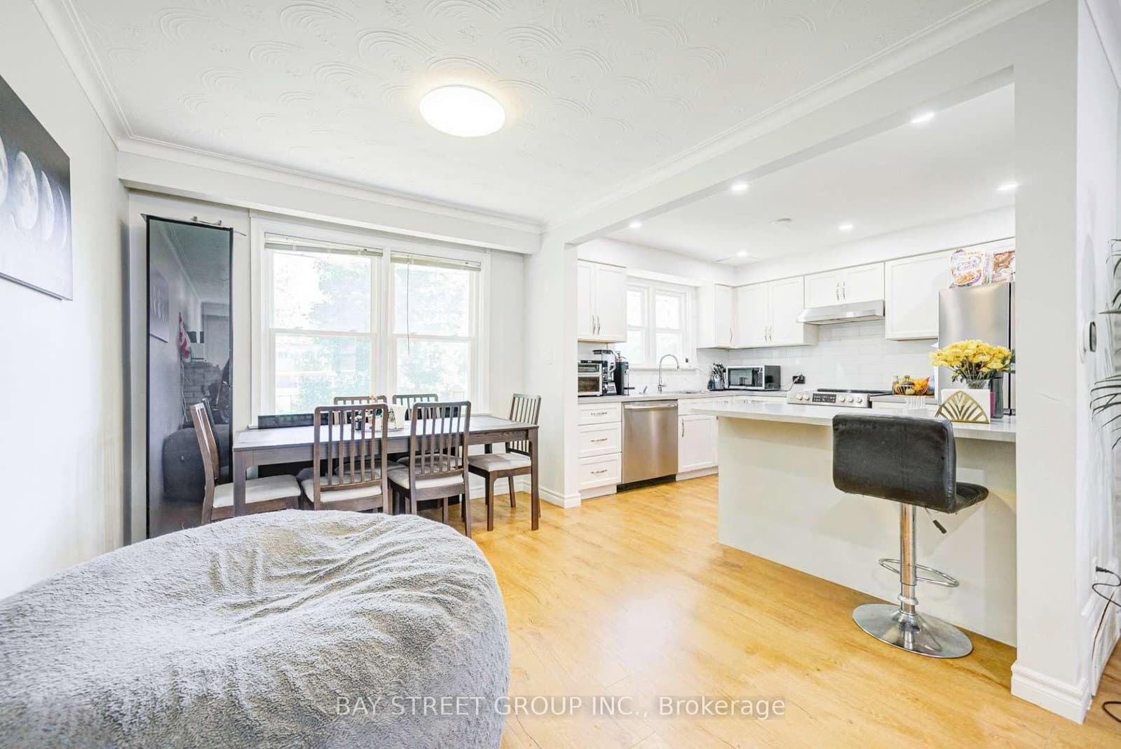 125 Connaught Avenue thumbnail 13