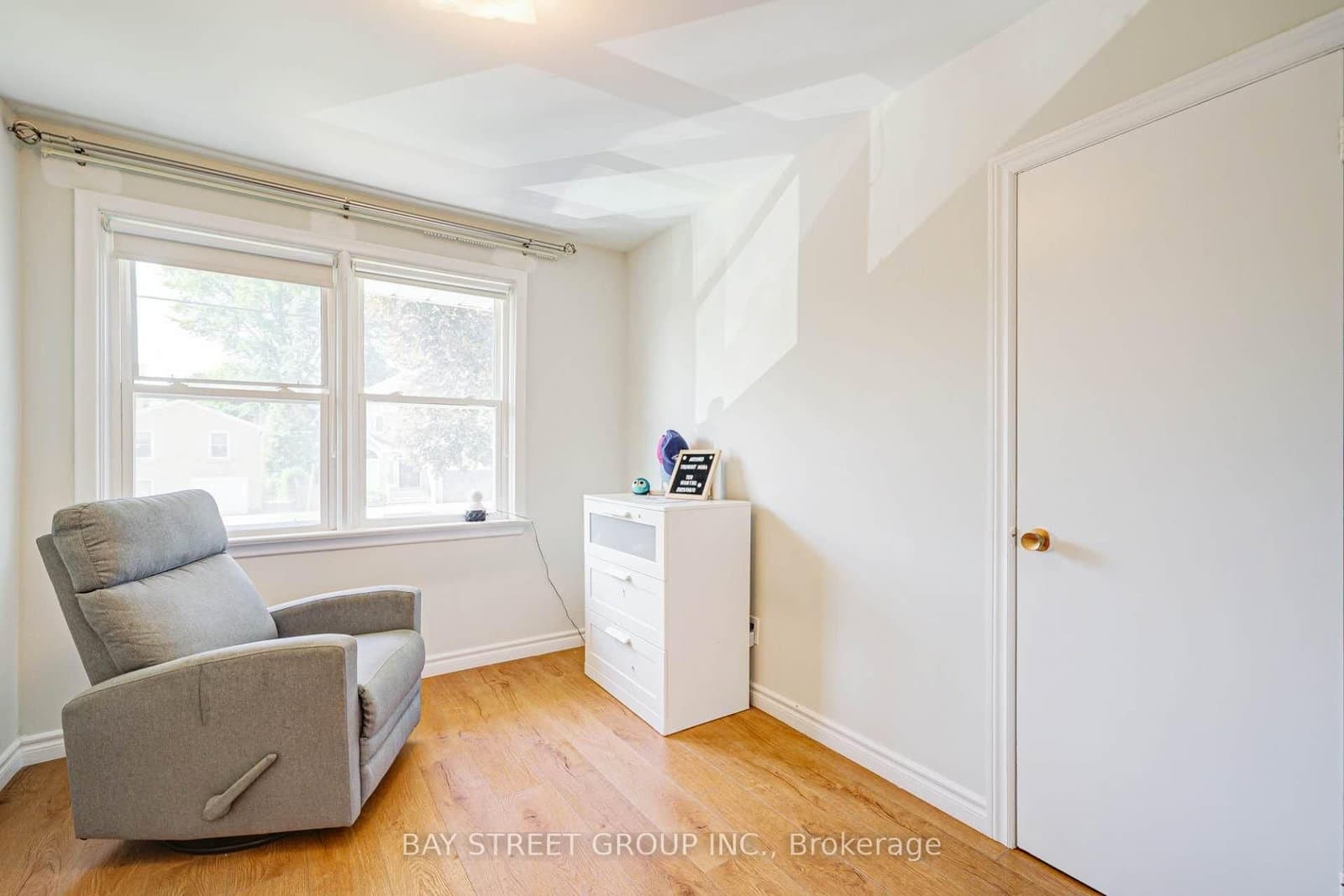 125 Connaught Avenue thumbnail 17
