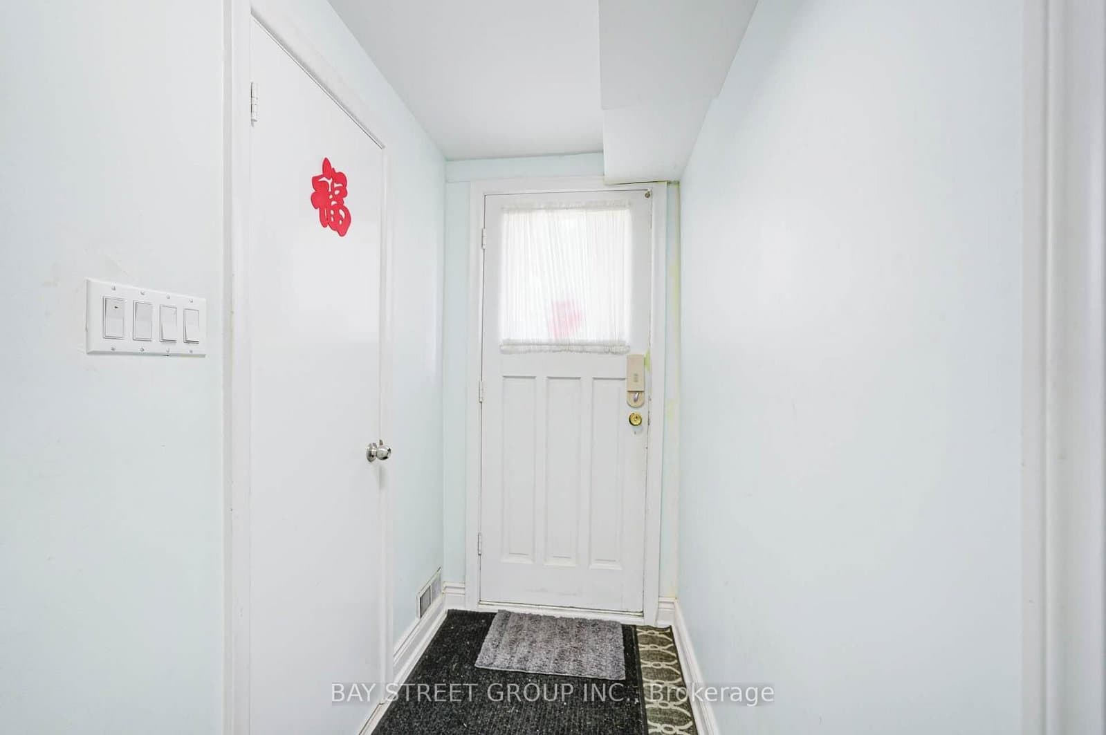 125 Connaught Avenue thumbnail 23