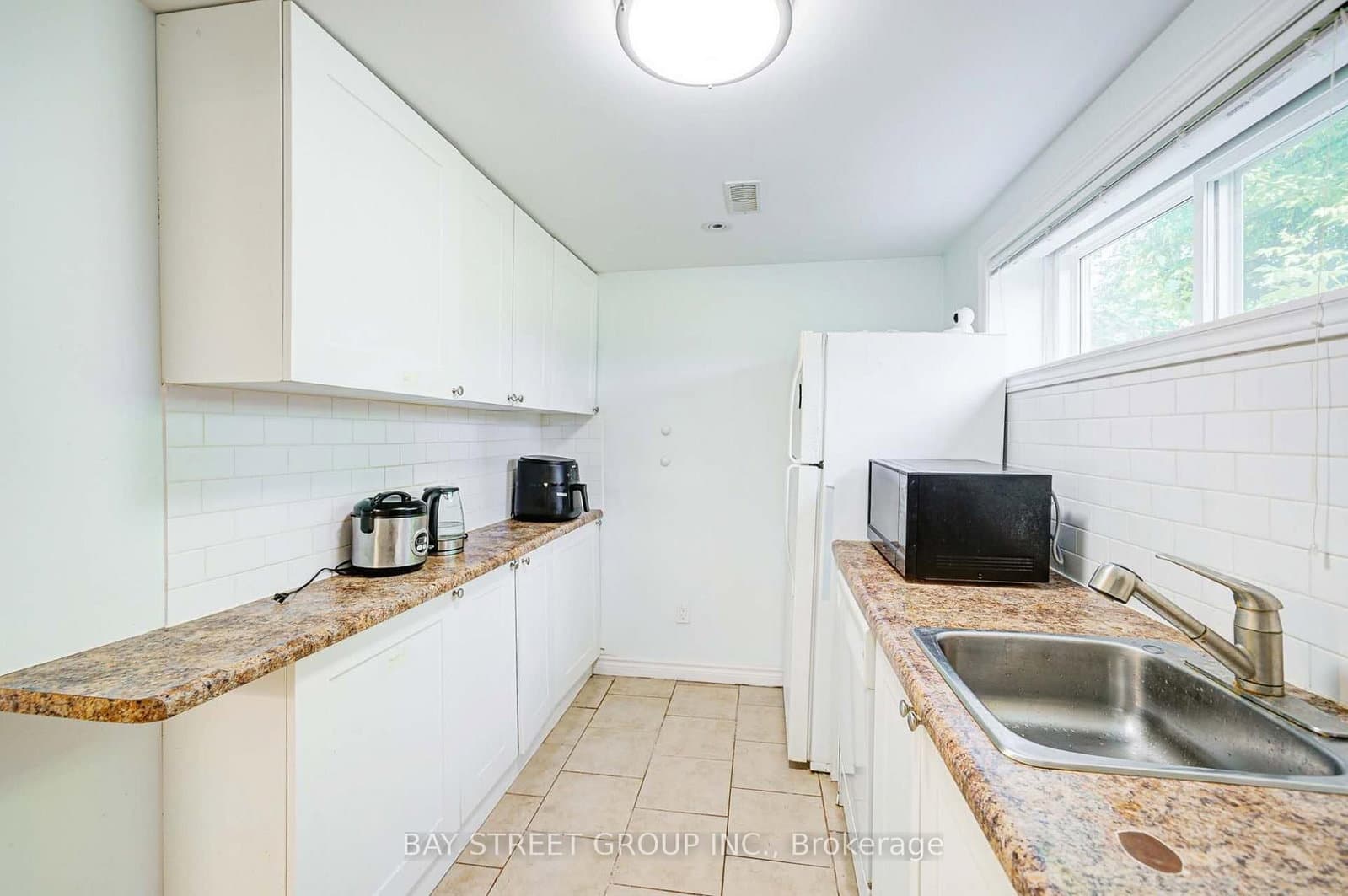 125 Connaught Avenue thumbnail 28