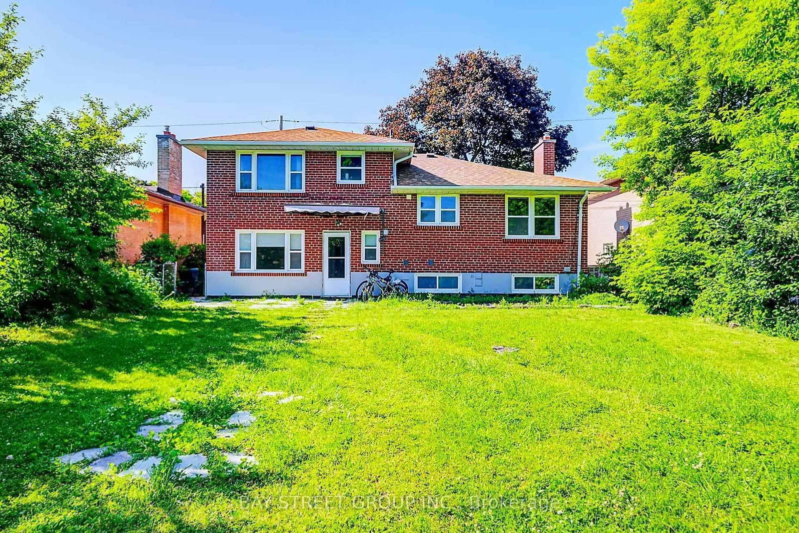 125 Connaught Avenue thumbnail 36