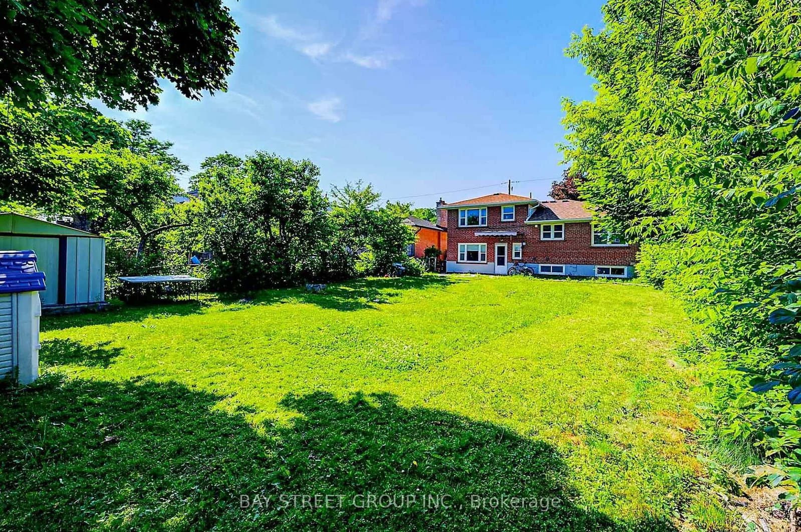 125 Connaught Avenue thumbnail 37