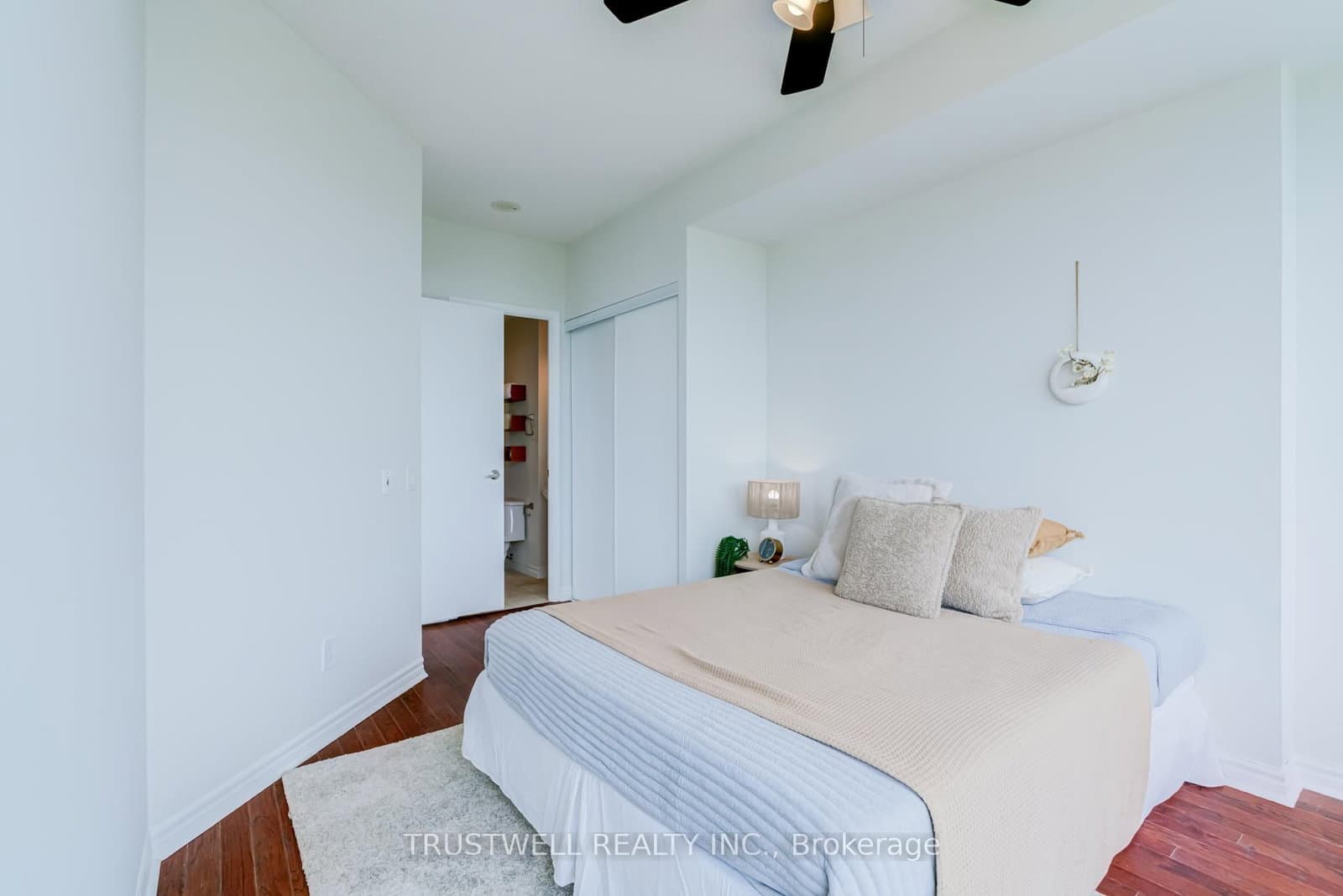 60 Byng Avenue, Unit 2210 thumbnail 13