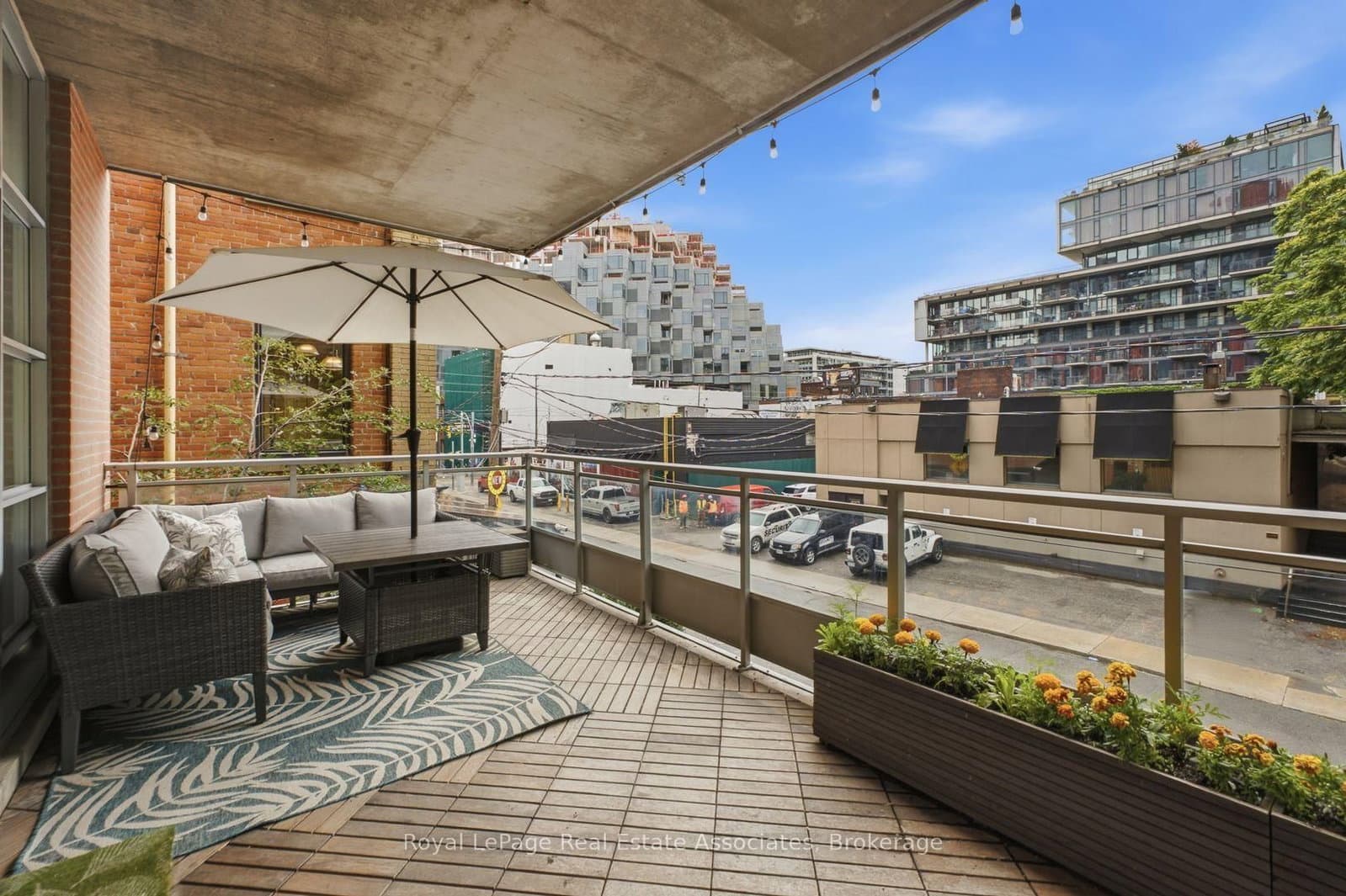 19 Brant Street, Unit 204 thumbnail 23