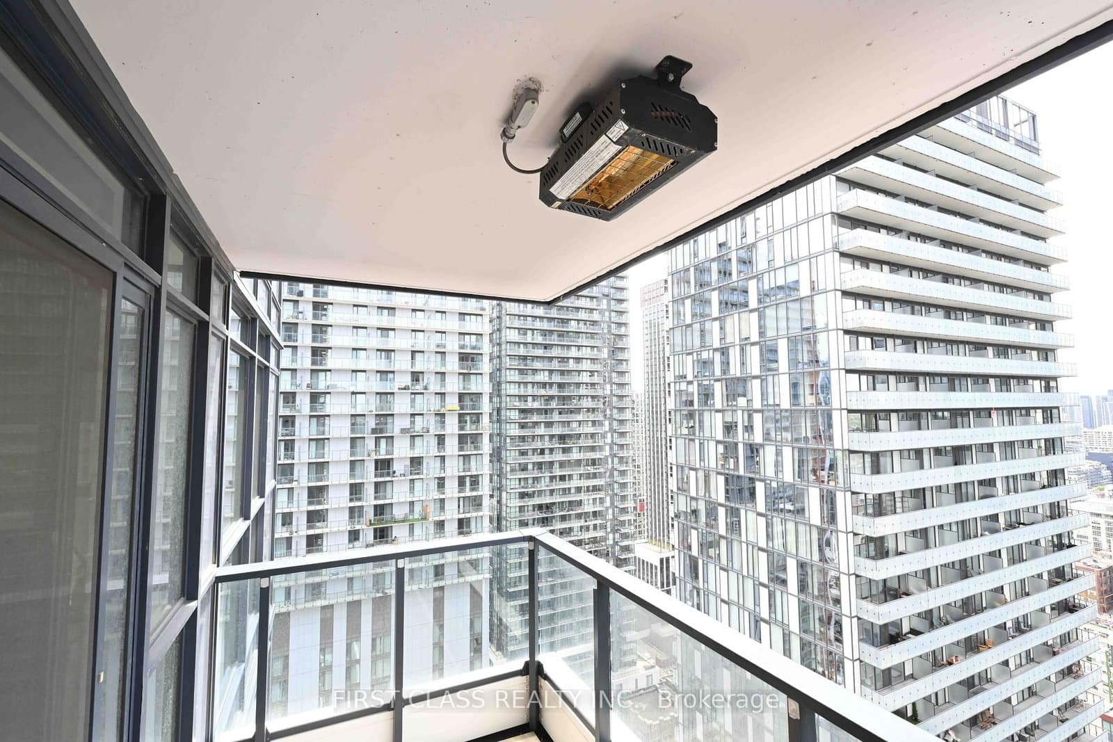 38 Widmer Street, Unit 3907 thumbnail 22