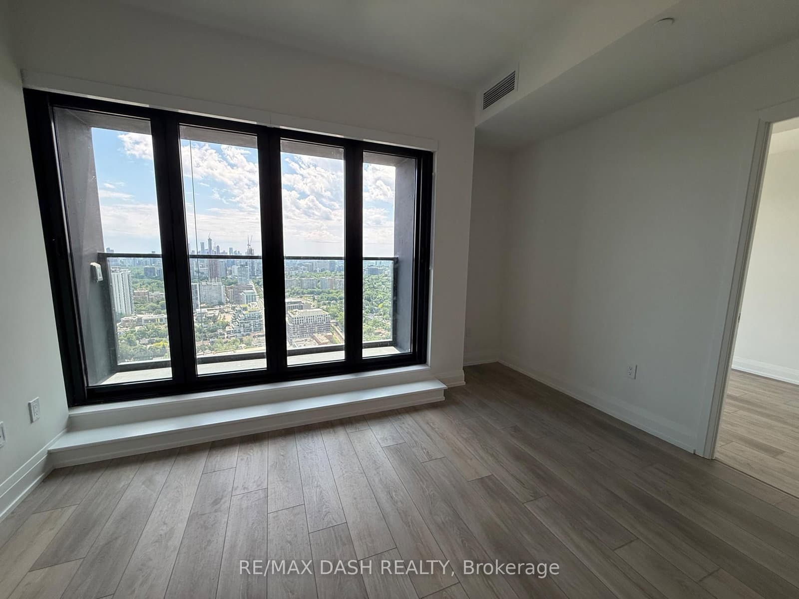 20 Soudan Avenue, Unit 3804 thumbnail 11