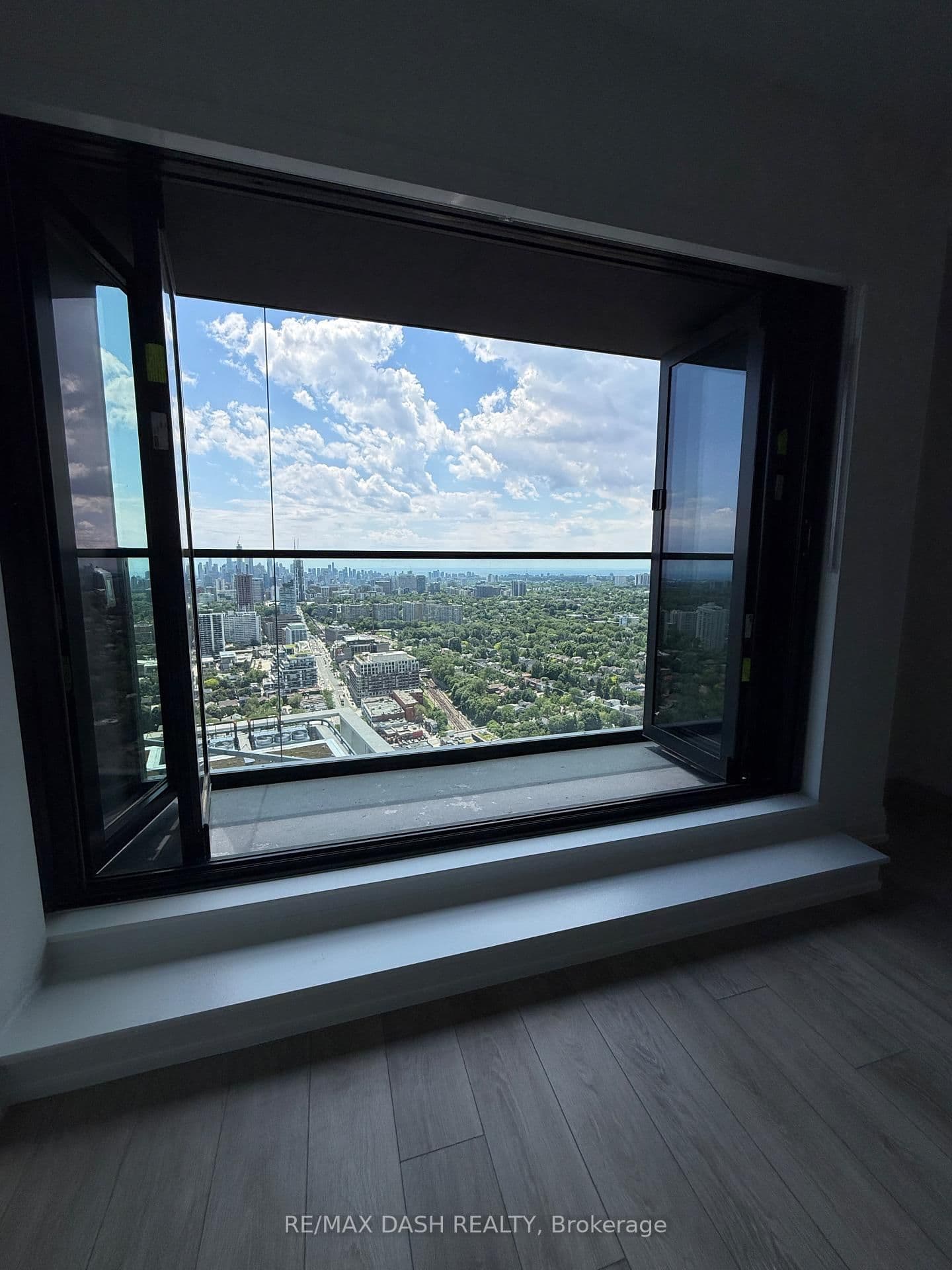 20 Soudan Avenue, Unit 3804 thumbnail 12