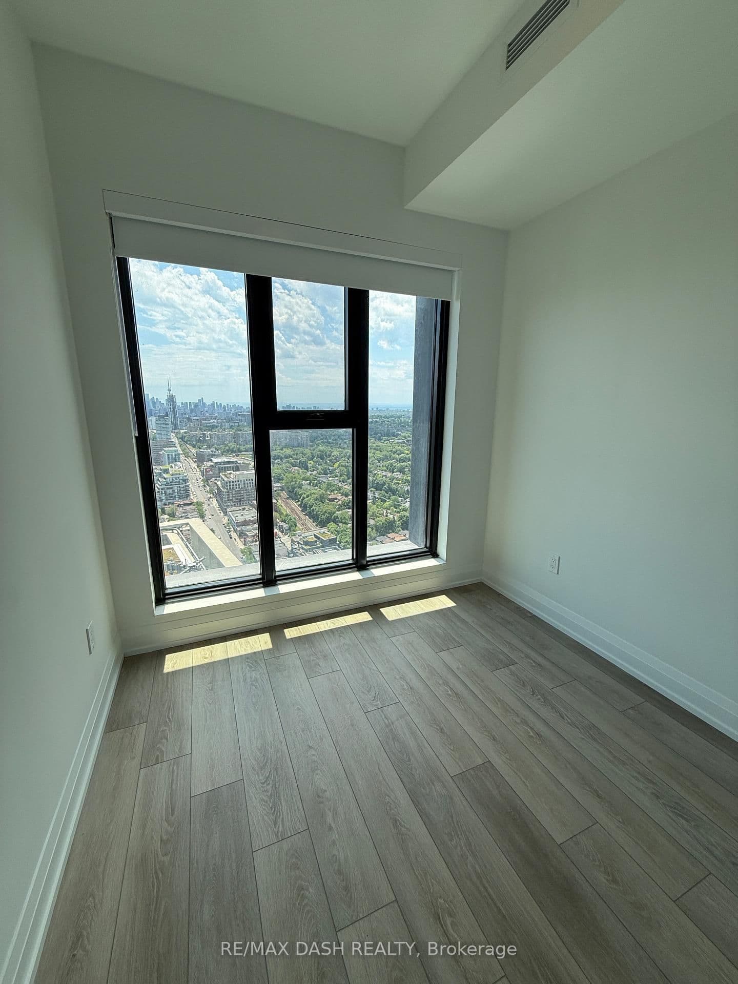 20 Soudan Avenue, Unit 3804 thumbnail 19