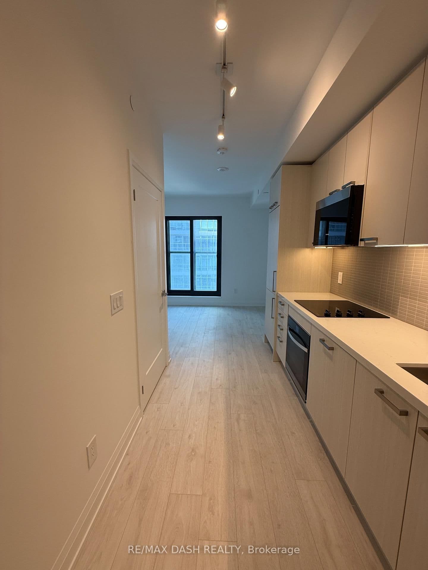 20 Soudan Avenue, Unit 1501 thumbnail 7