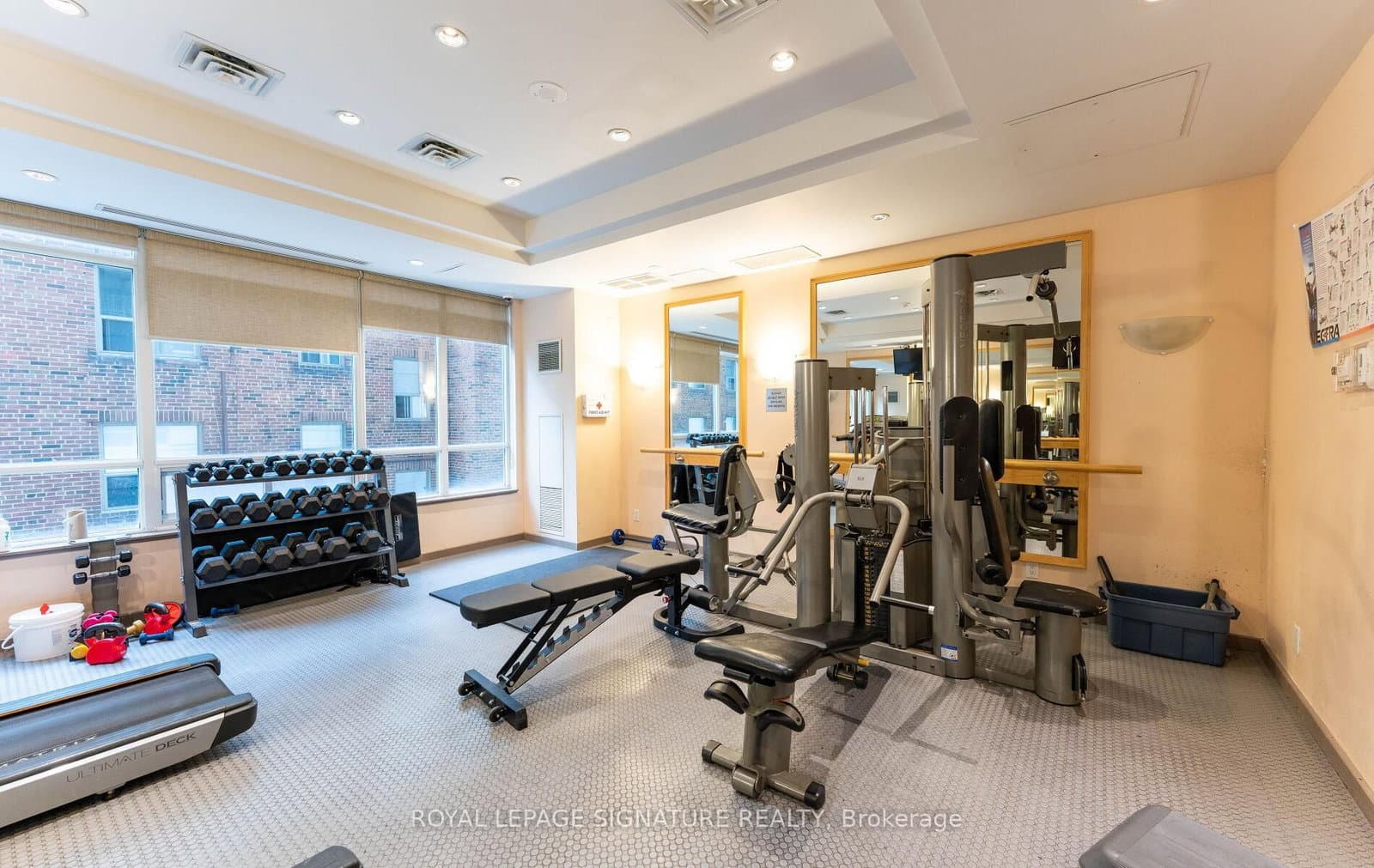 212 Eglinton Avenue E, Unit 1411 thumbnail 27